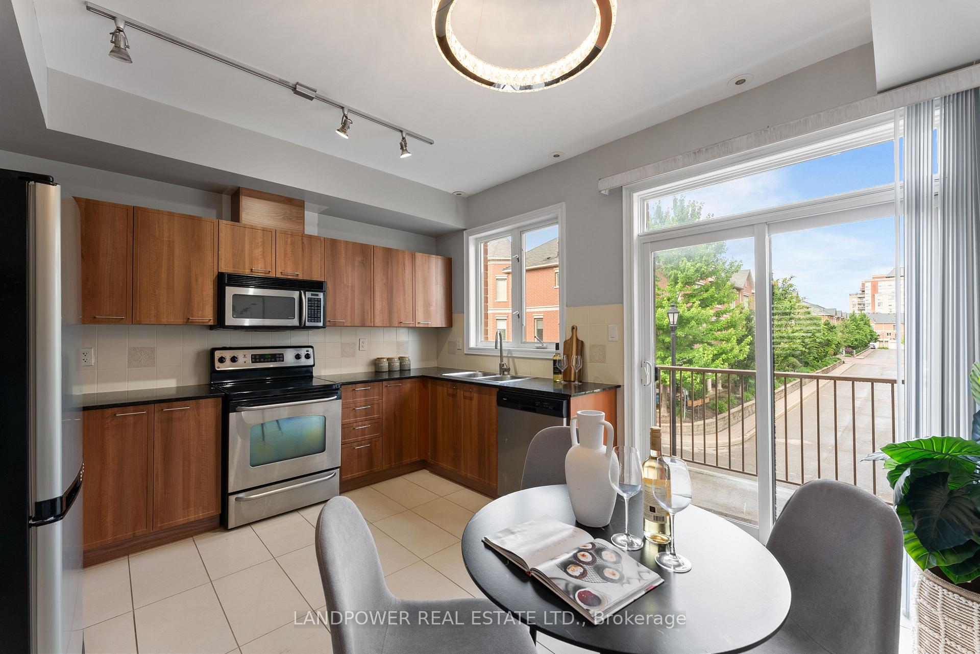 Photo 16 of 19 Saddlecreek Drive, Markham, Commerce Valley — HOMEH
