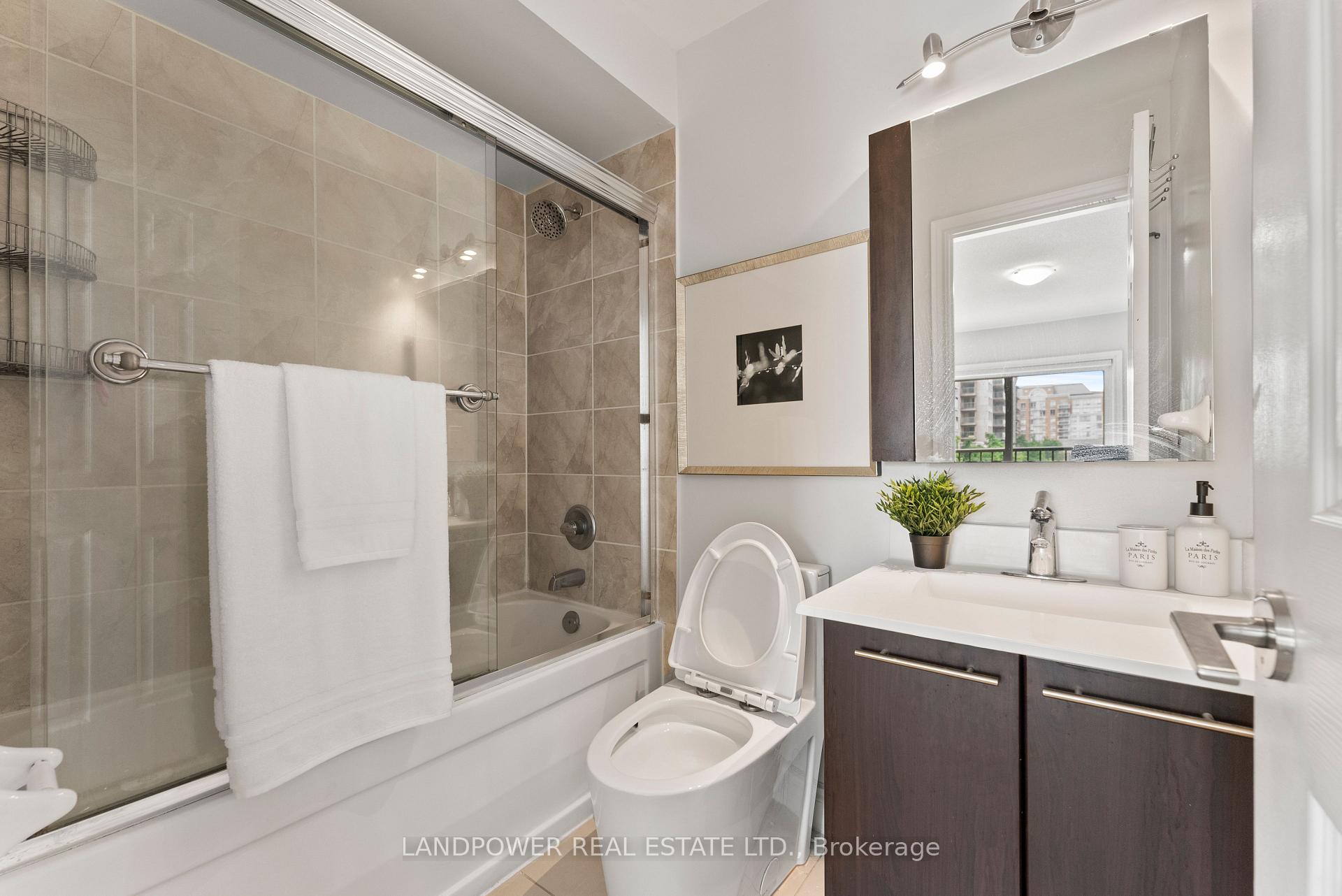 Photo 28 of 19 Saddlecreek Drive, Markham, Commerce Valley — HOMEH
