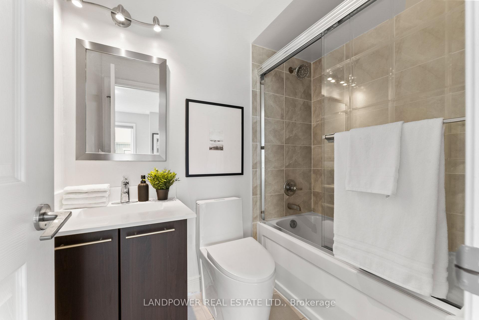 Photo 32 of 19 Saddlecreek Drive, Markham, Commerce Valley — HOMEH