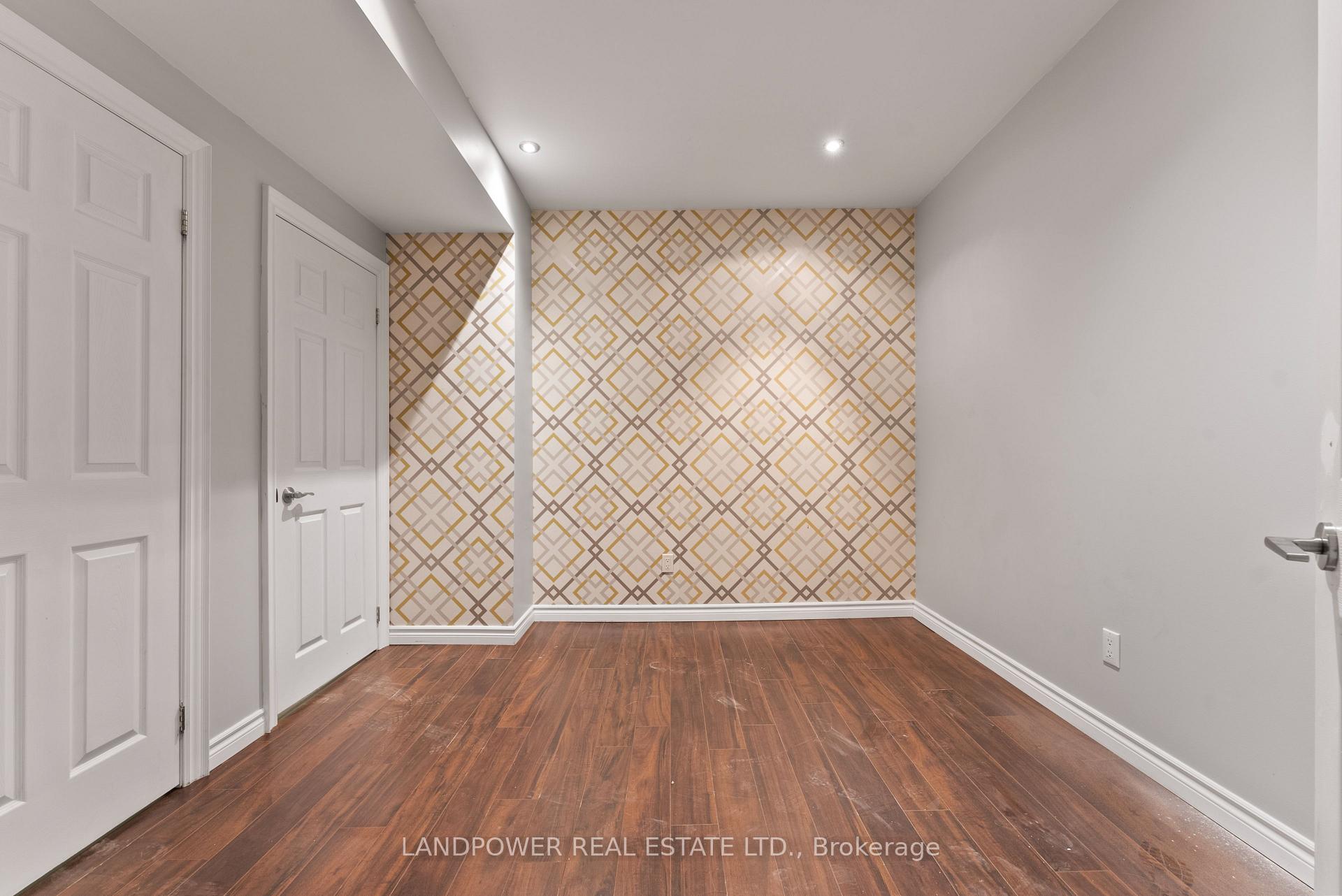 Photo 34 of 19 Saddlecreek Drive, Markham, Commerce Valley — HOMEH