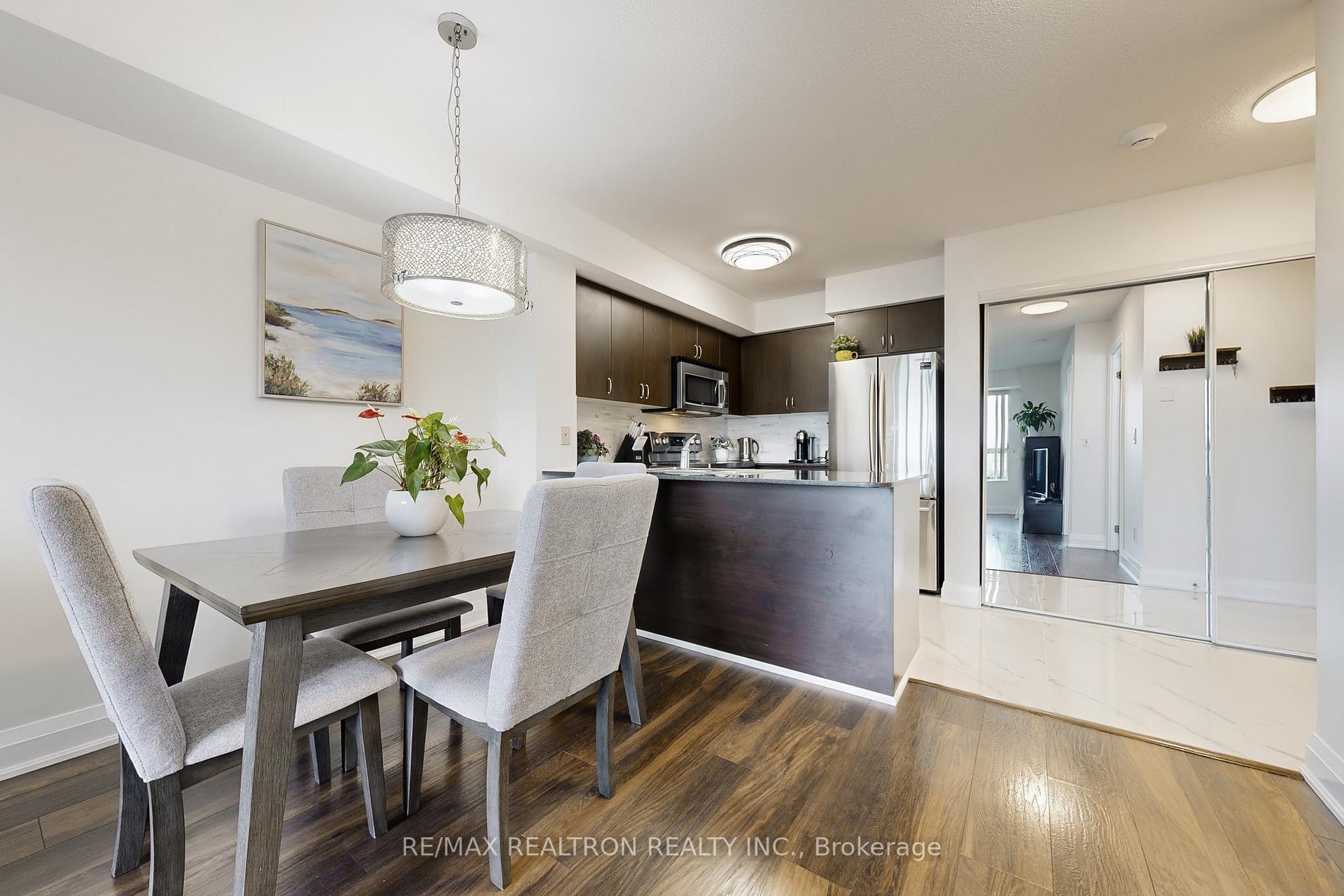 Photo 5 of Unit 321, 20 North Park Road, Vaughan, Beverley Glen — HOMEH