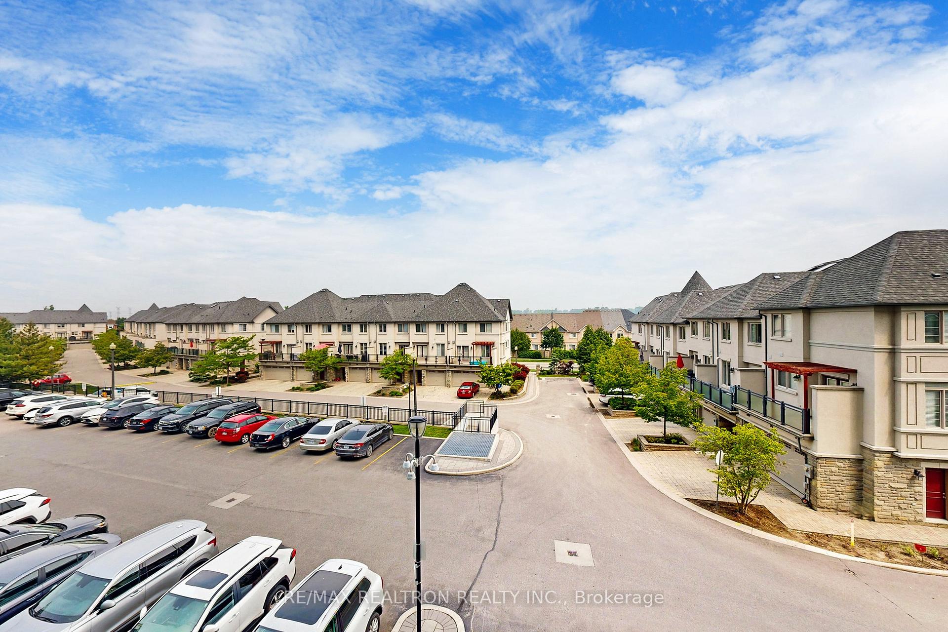 Photo 18 of Unit 321, 20 North Park Road, Vaughan, Beverley Glen — HOMEH