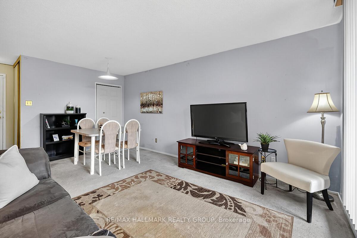 Photo 11 of Unit 305, 110 Forward Avenue, Ottawa, Mechanicsville — HOMEH
