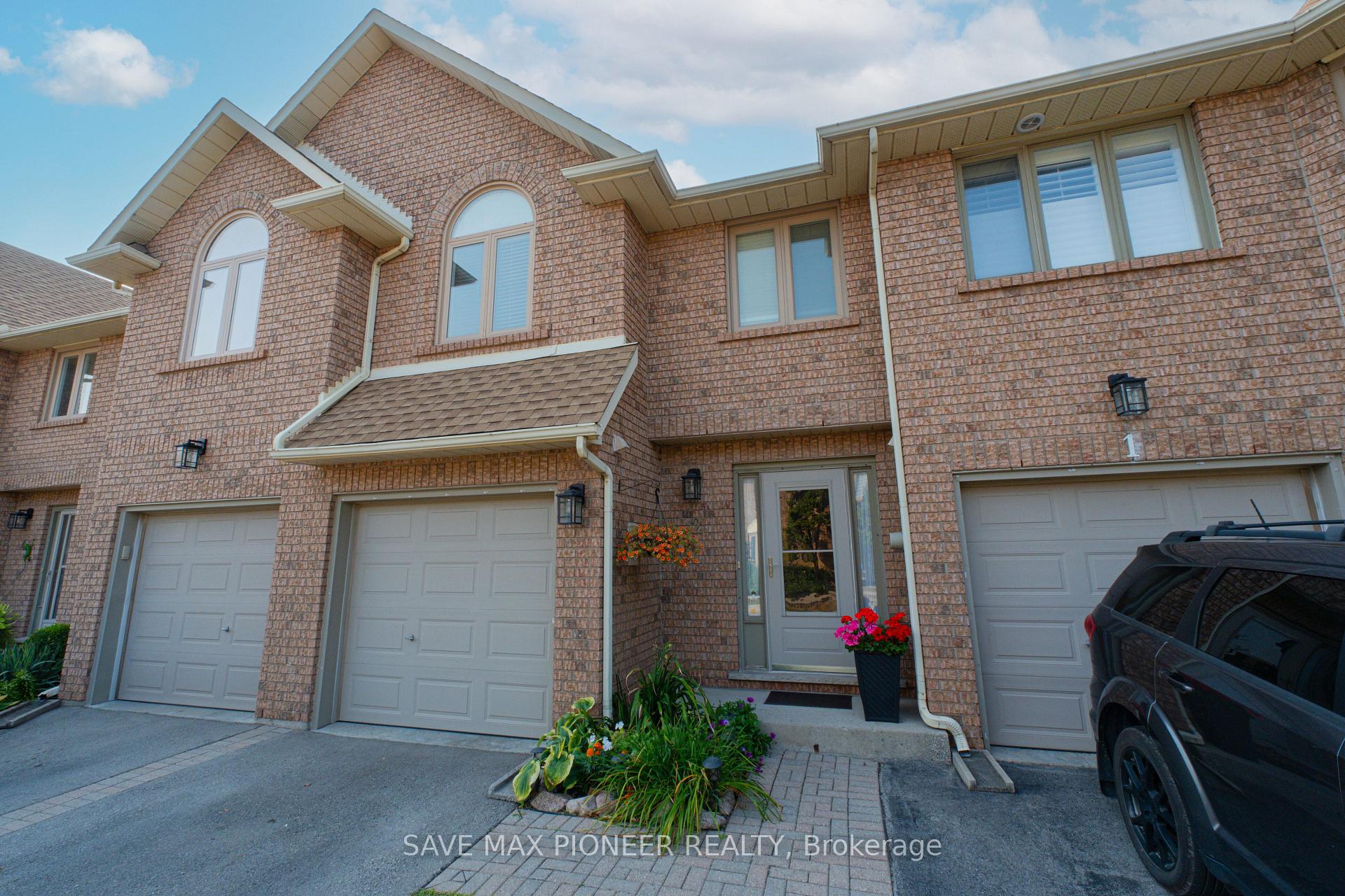 Photo 4 of Unit 2, 502 Barton Street, Hamilton, Stoney Creek — HOMEH