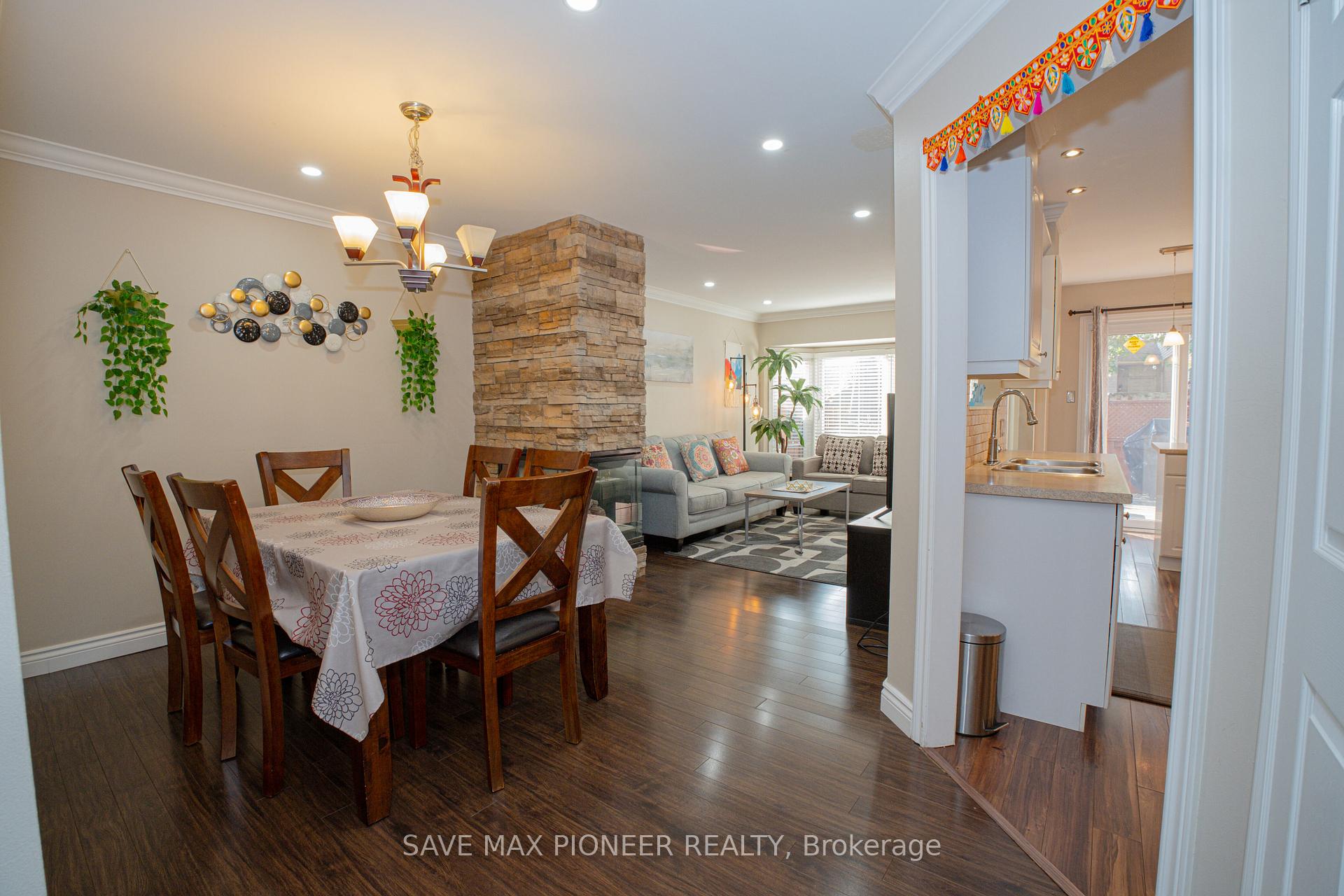 Photo 7 of Unit 2, 502 Barton Street, Hamilton, Stoney Creek — HOMEH