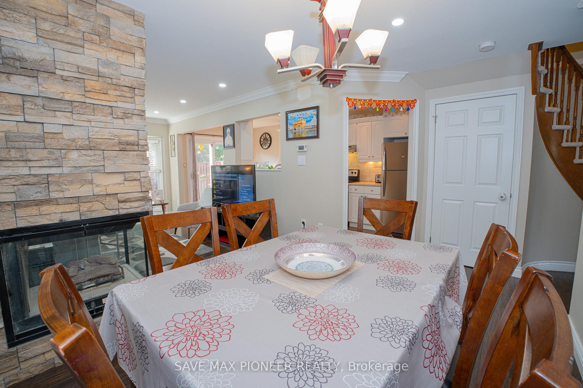 Photo 8 of Unit 2, 502 Barton Street, Hamilton, Stoney Creek — HOMEH