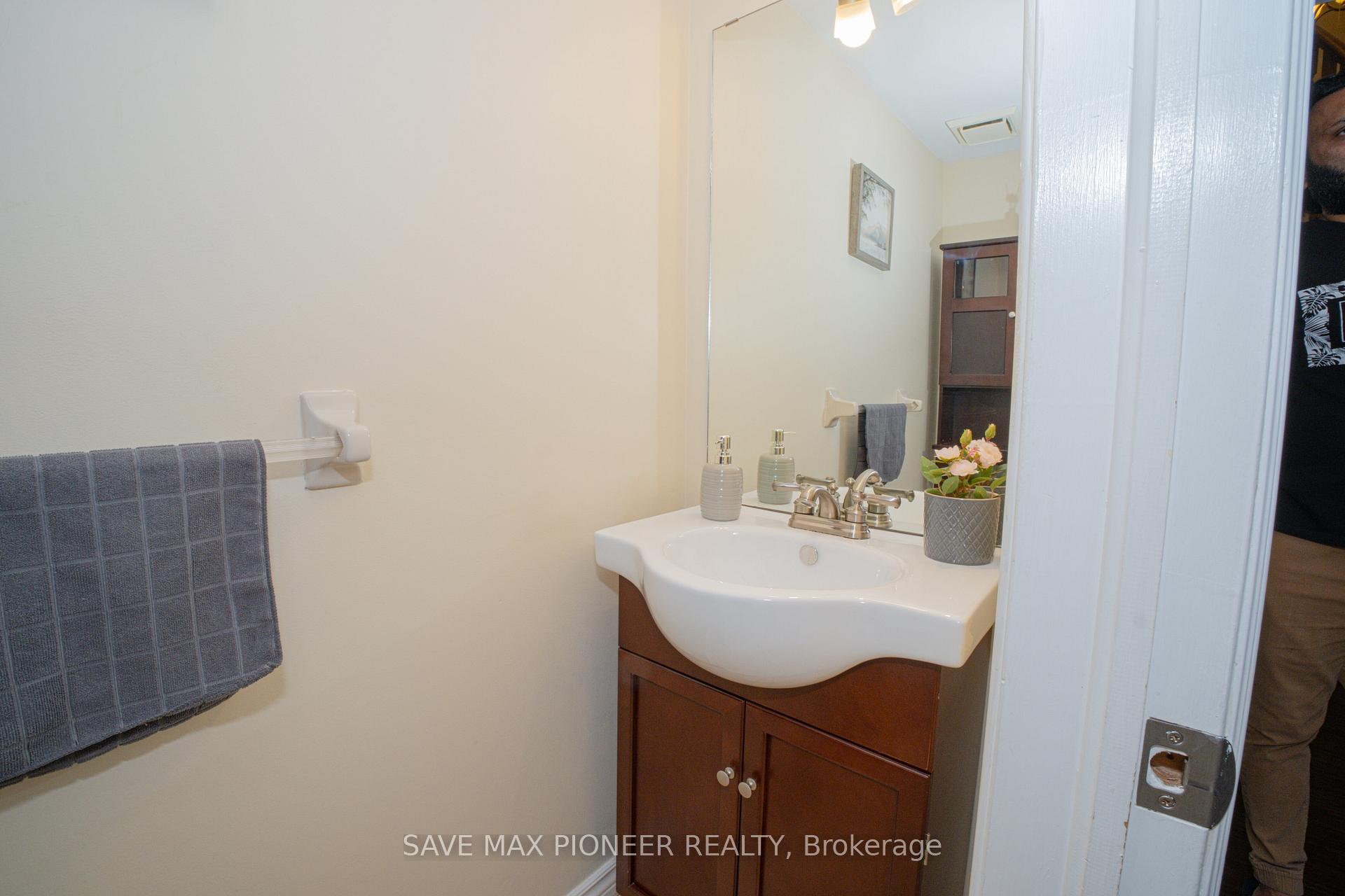 Photo 15 of Unit 2, 502 Barton Street, Hamilton, Stoney Creek — HOMEH