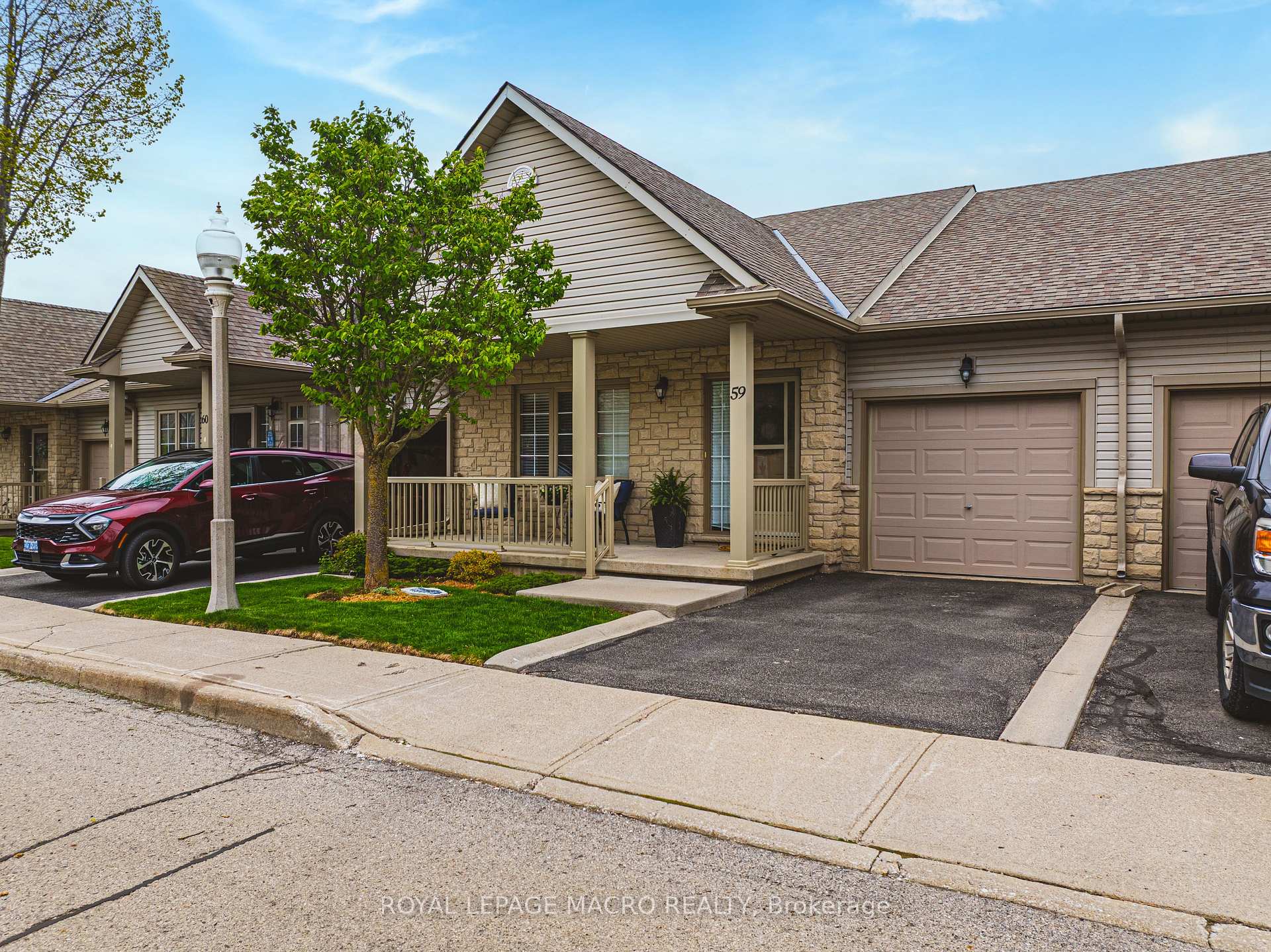 Photo 3 of Unit 59, 34 Southbrook Drive, Hamilton, Binbrook — HOMEH