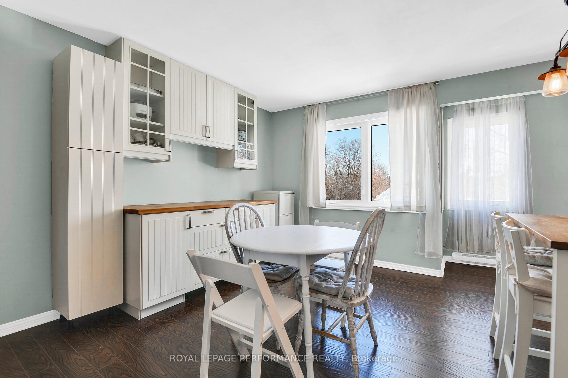 Photo 18 of 222 Huntridge, Ottawa, Hunt Club/Western Community — HOMEH