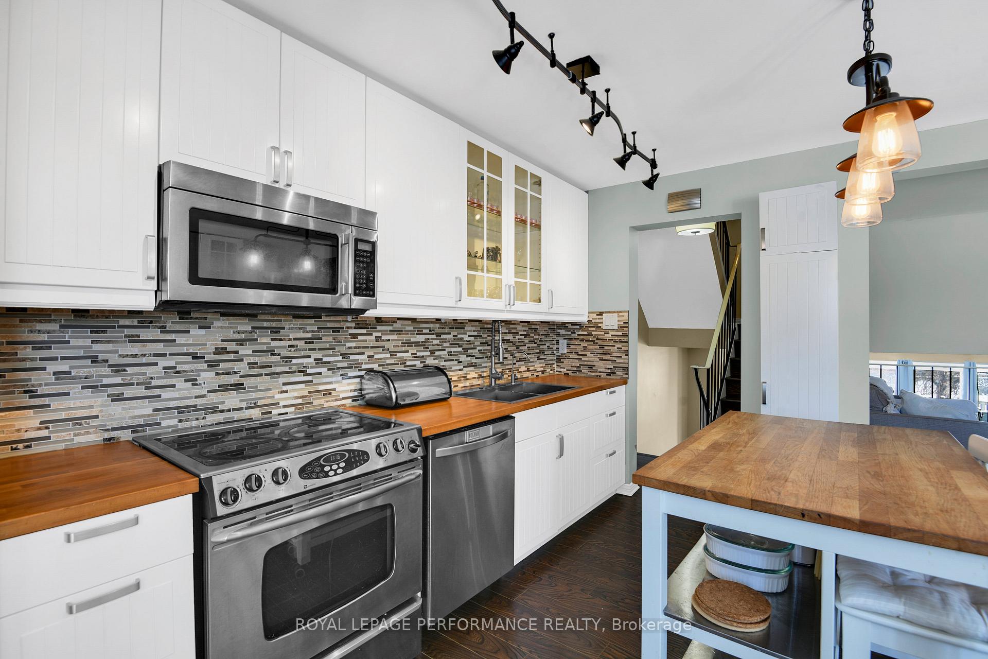 Photo 23 of 222 Huntridge, Ottawa, Hunt Club/Western Community — HOMEH