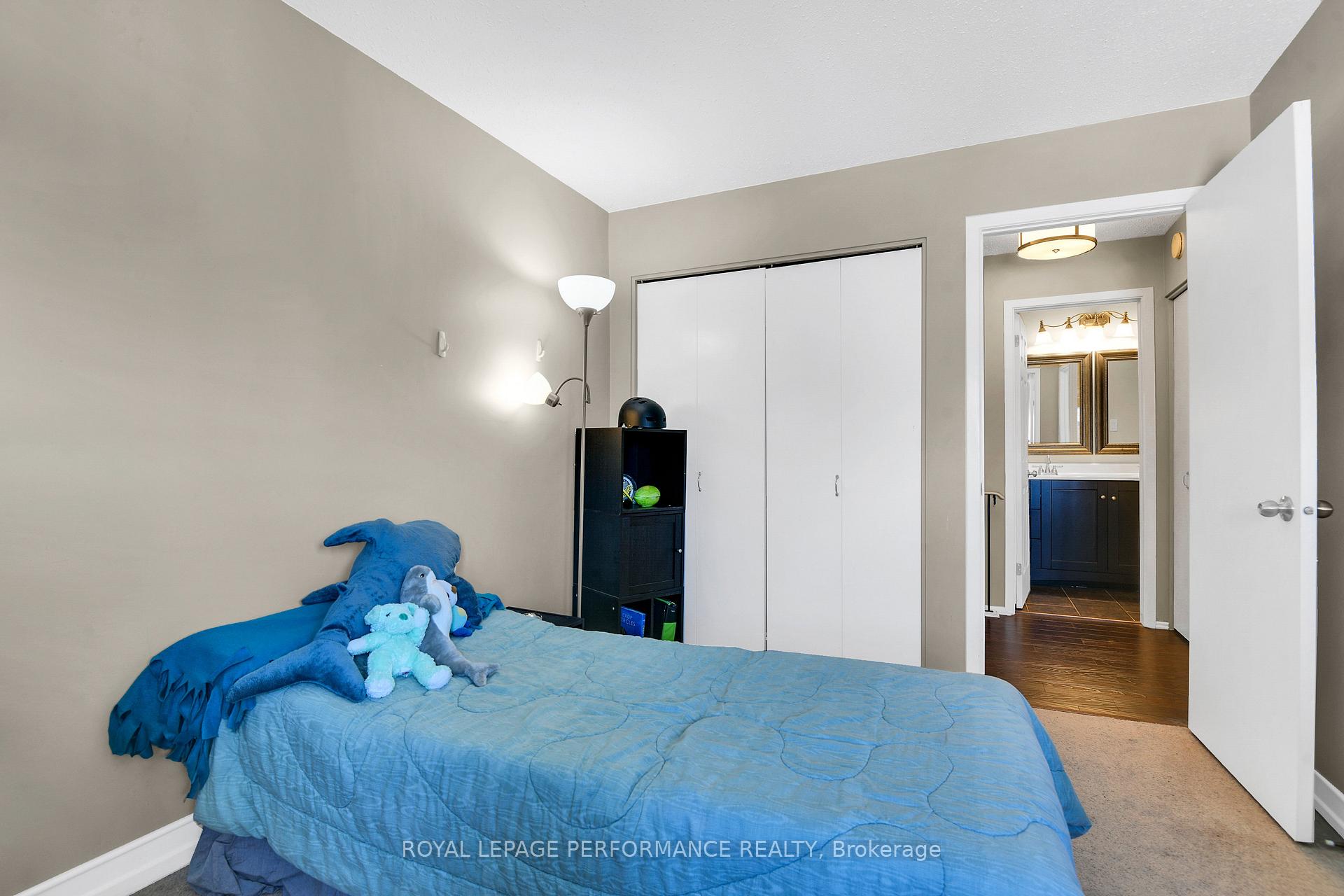Photo 31 of 222 Huntridge, Ottawa, Hunt Club/Western Community — HOMEH
