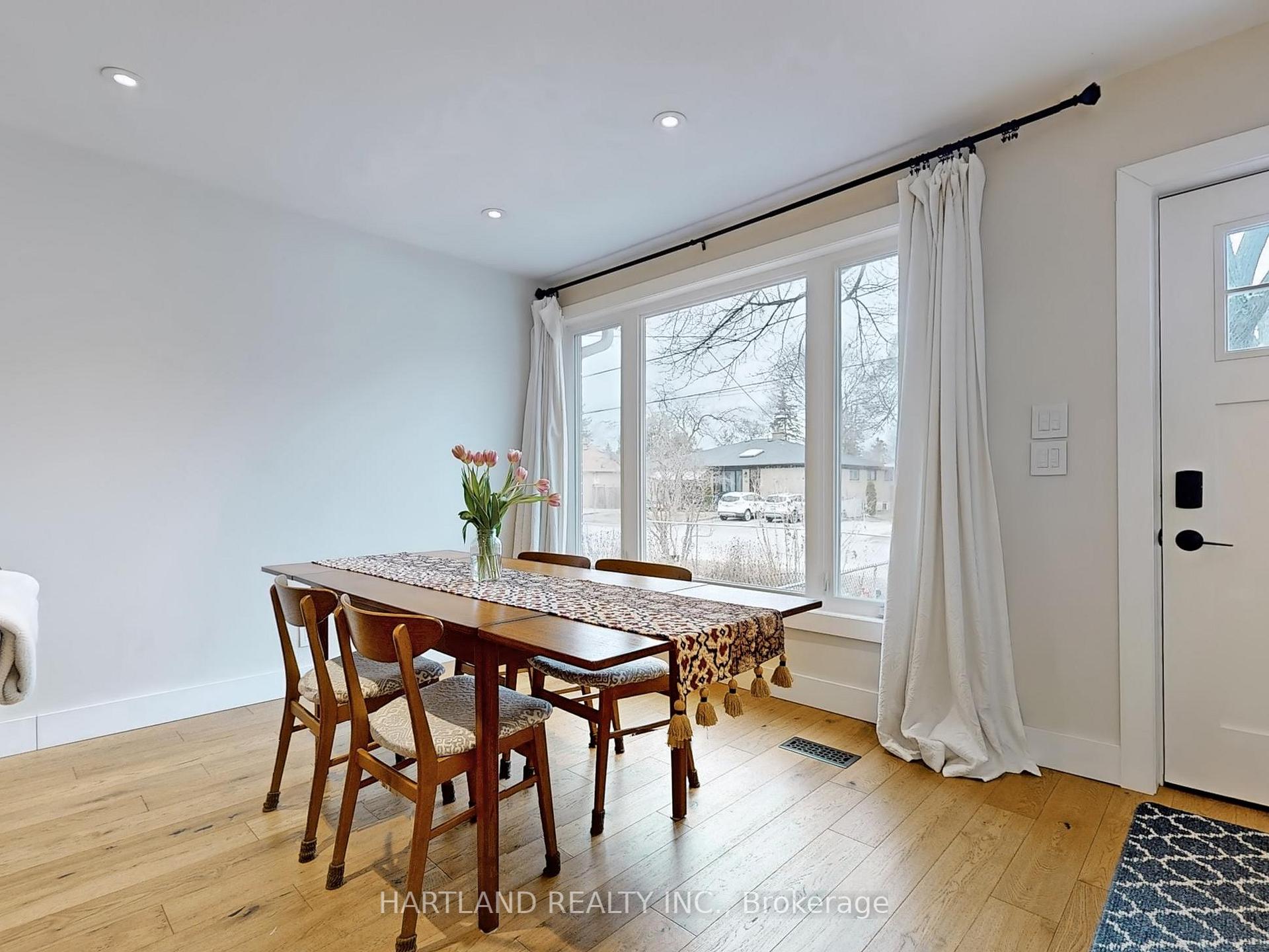 Photo 6 of 61 Davis Road, Aurora, Aurora Highlands — HOMEH