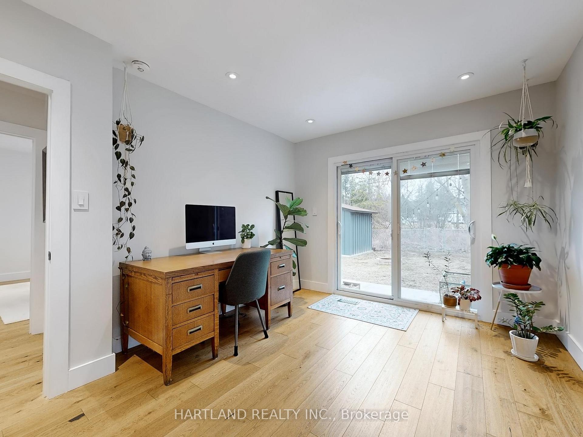 Photo 25 of 61 Davis Road, Aurora, Aurora Highlands — HOMEH