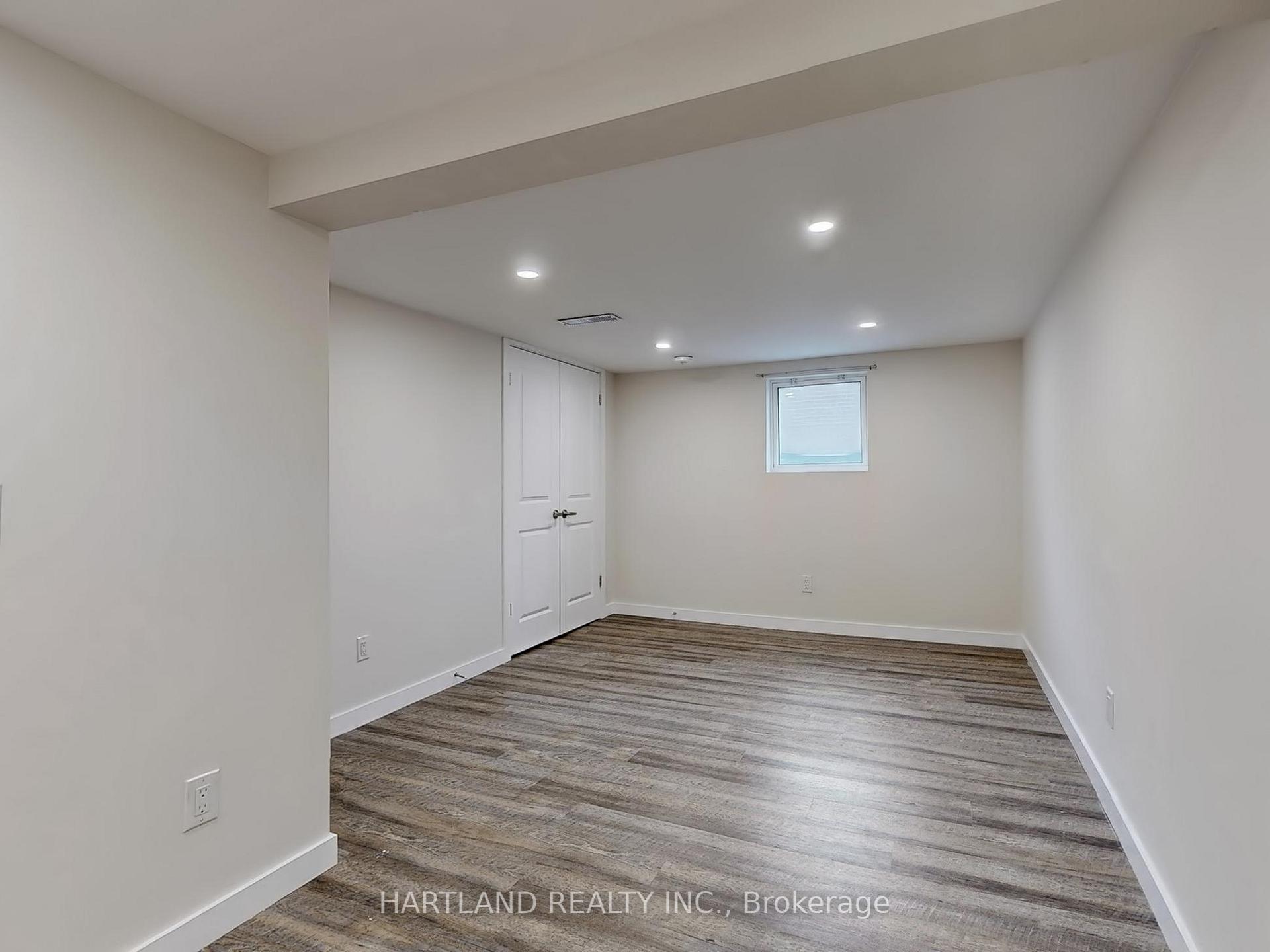 Photo 36 of 61 Davis Road, Aurora, Aurora Highlands — HOMEH