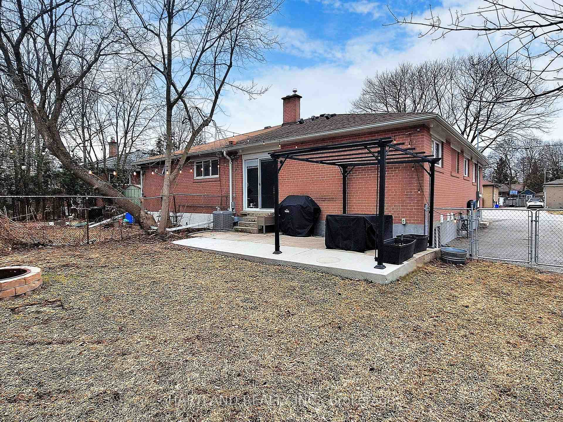 Photo 42 of 61 Davis Road, Aurora, Aurora Highlands — HOMEH