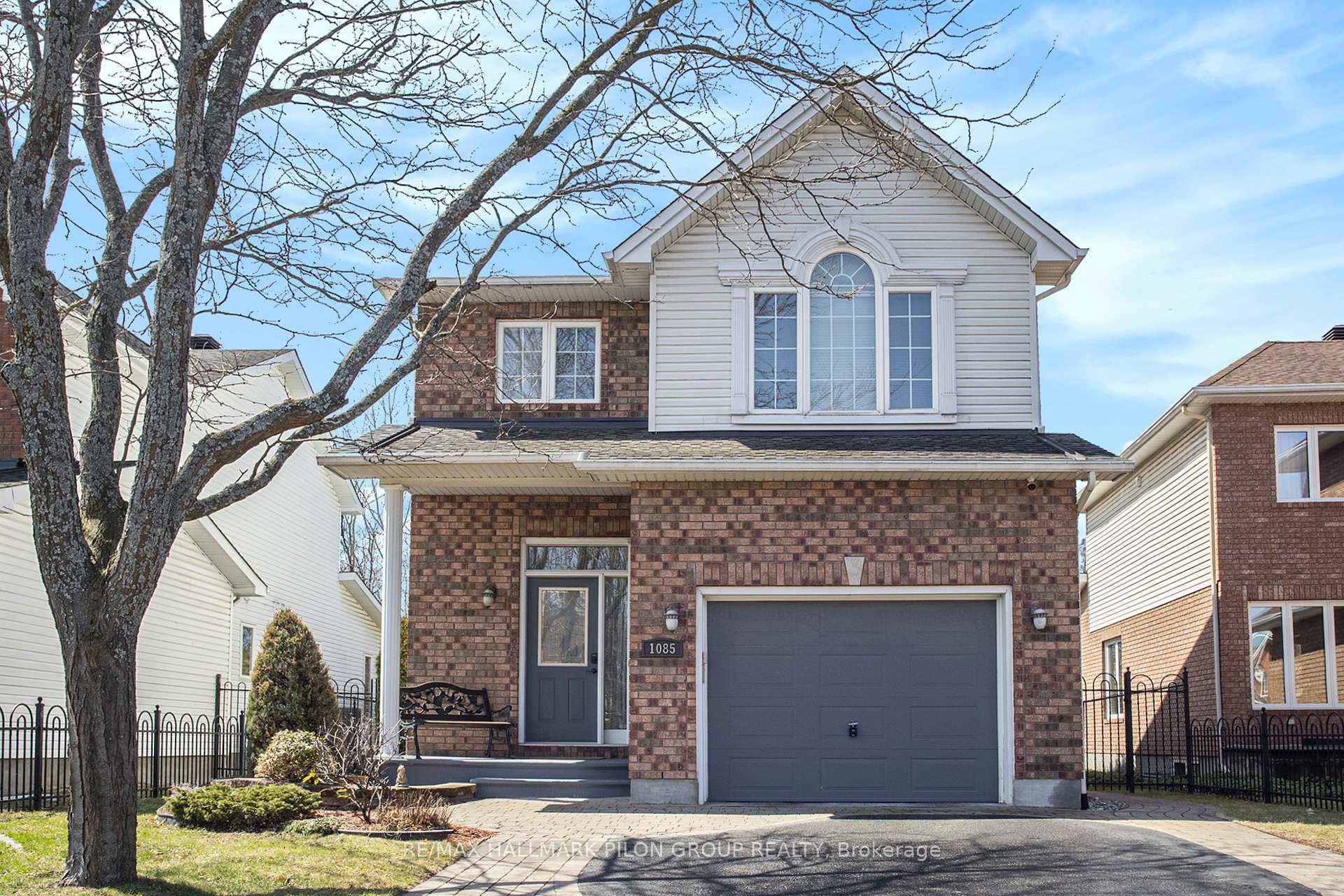 Front of 1085 Ambercrest Street