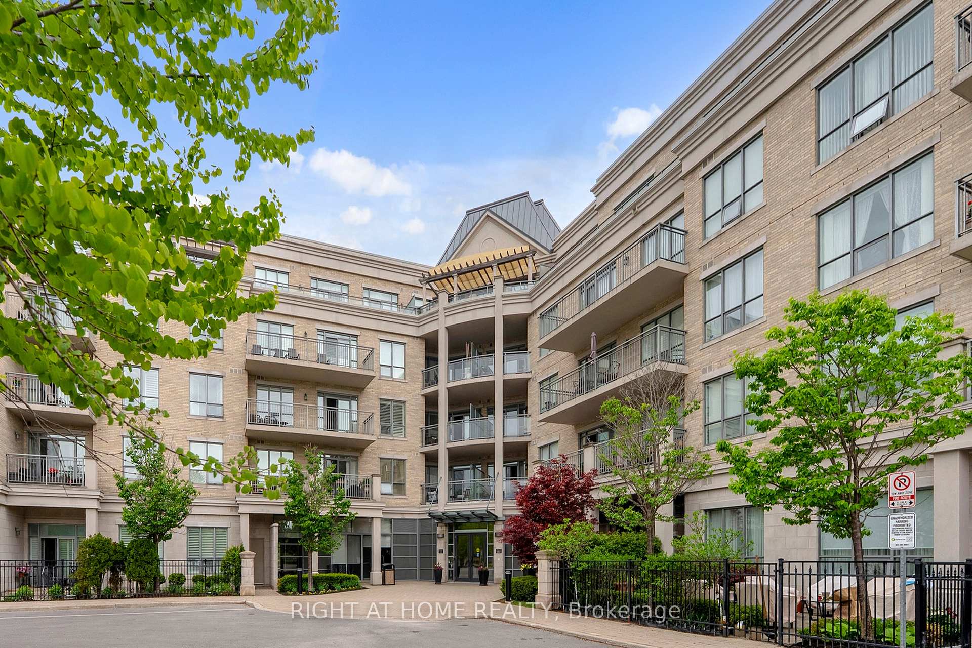 Front of Unit 422, 180 John West Way