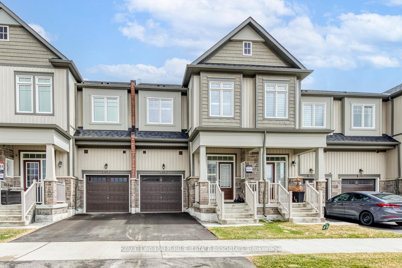 Photo 2 of 69 Greer Street, Barrie, Rural Barrie Southeast — HOMEH