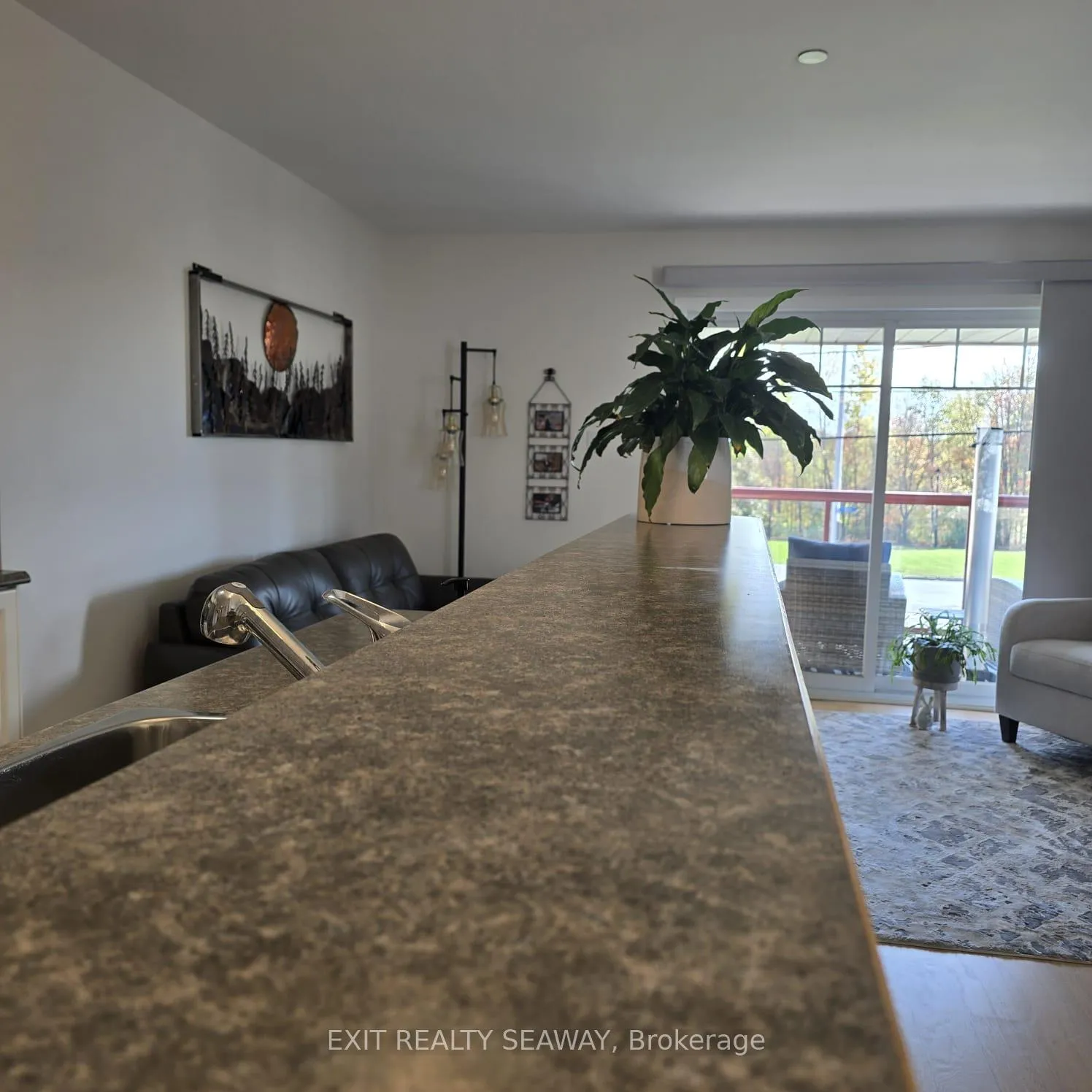 Photo 4 of Unit 201, 341 Water Street W, Cornwall — HOMEH