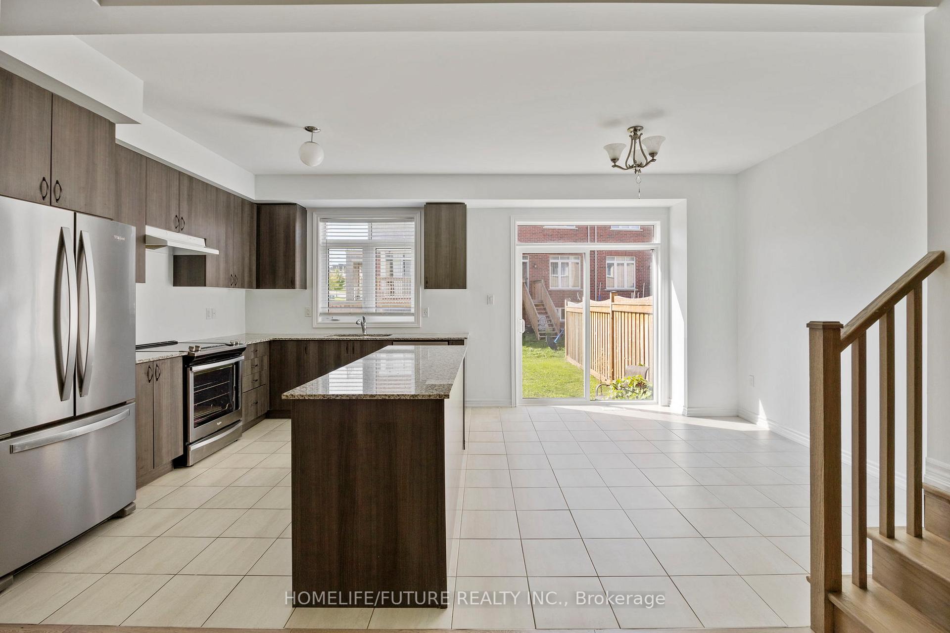 Photo 9 of 10 Brent Crescent, Clarington, Bowmanville — HOMEH