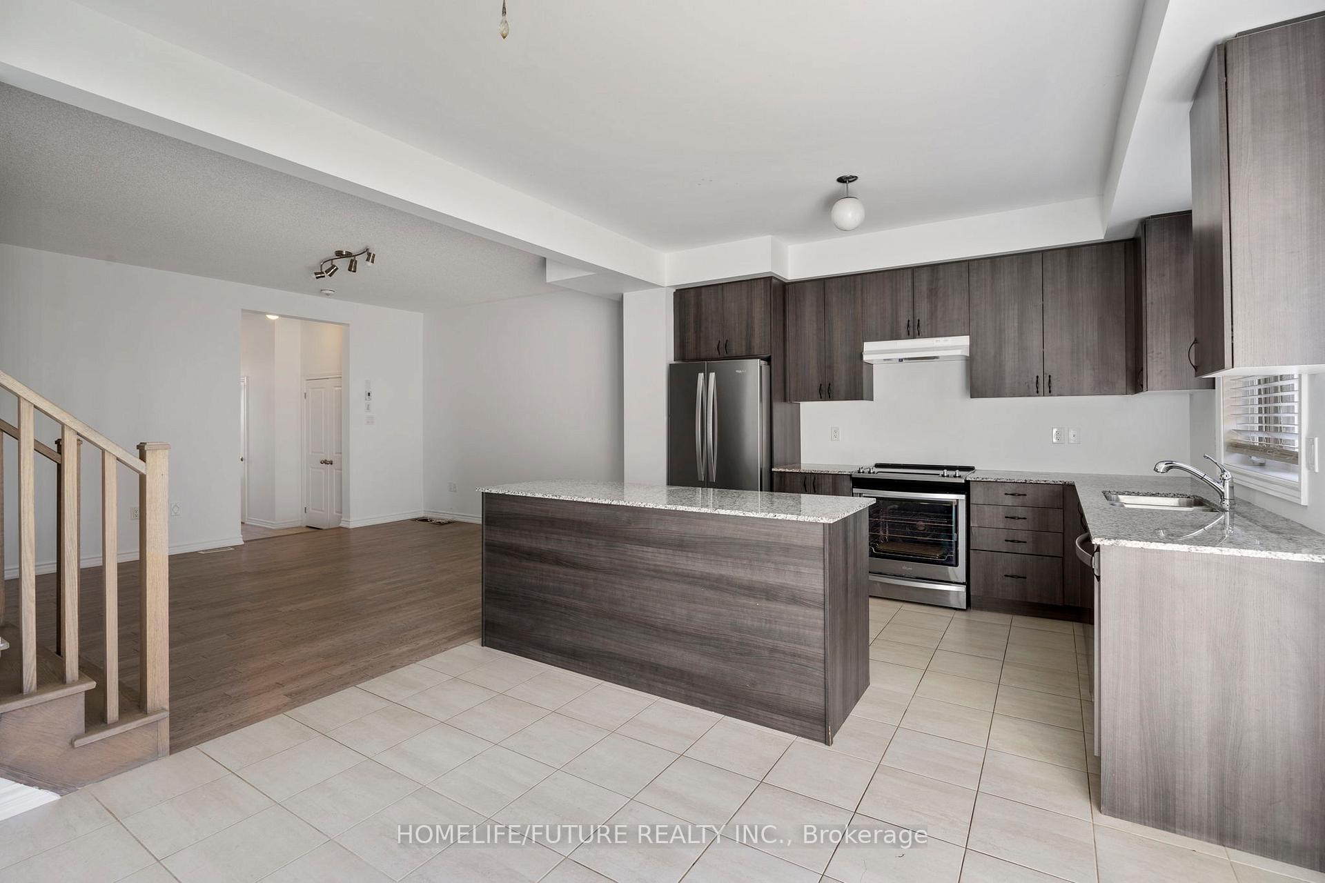 Photo 16 of 10 Brent Crescent, Clarington, Bowmanville — HOMEH