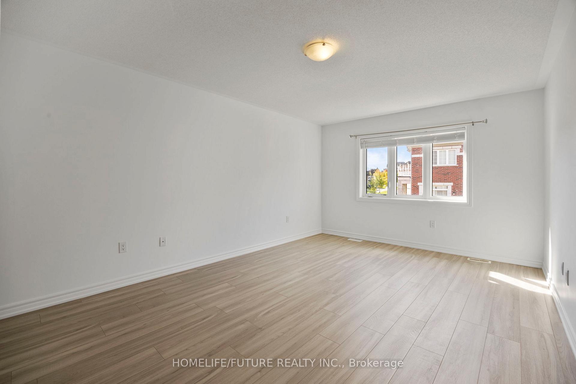 Photo 28 of 10 Brent Crescent, Clarington, Bowmanville — HOMEH