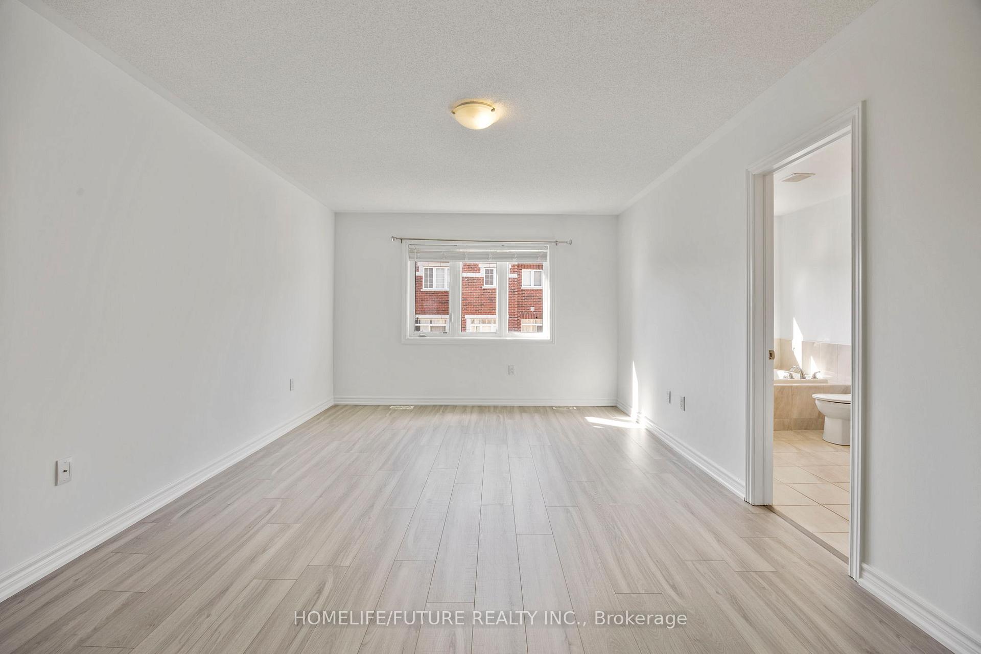Photo 24 of 10 Brent Crescent, Clarington, Bowmanville — HOMEH