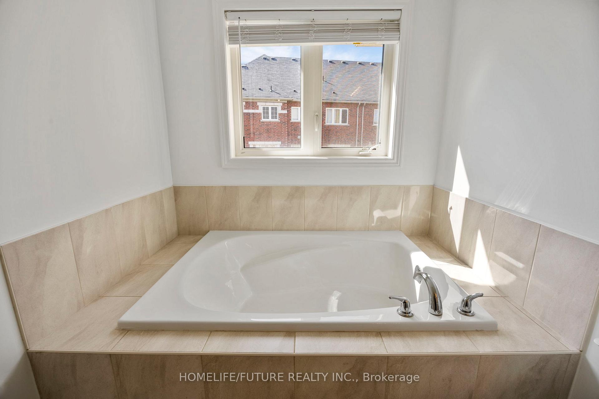 Photo 27 of 10 Brent Crescent, Clarington, Bowmanville — HOMEH
