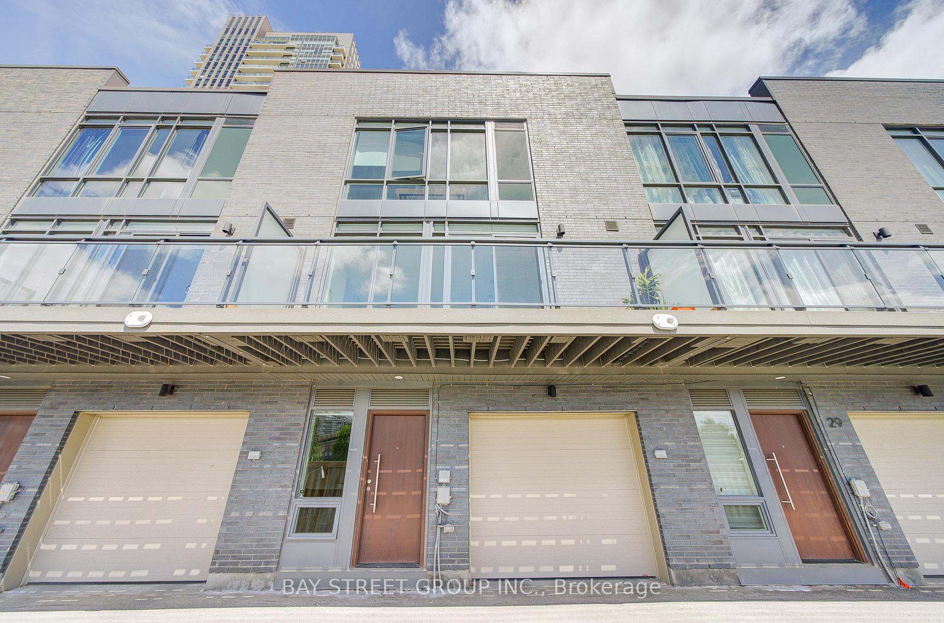 Photo 29 of 27 Sonic Way, Toronto, Flemingdon Park — HOMEH