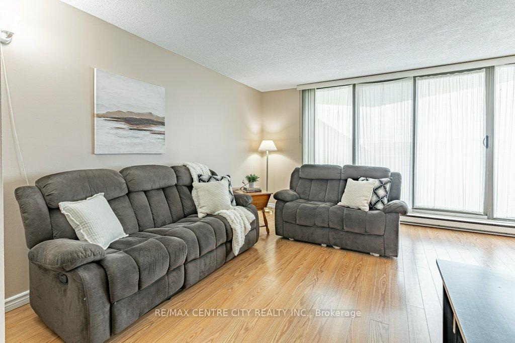 Photo 5 of Unit 110, 1103 Jalna Boulevard, London, South X — HOMEH
