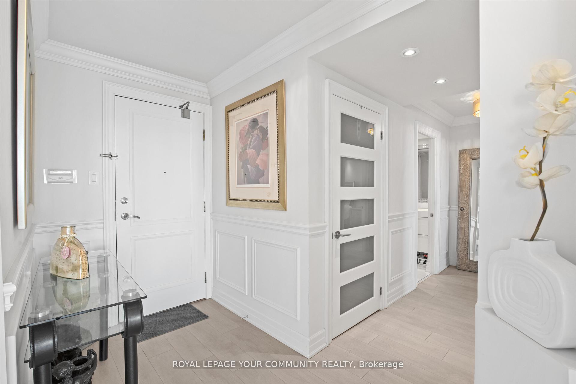 Photo 3 of Unit 503, 7420 Bathurst Street, Vaughan, Brownridge — HOMEH