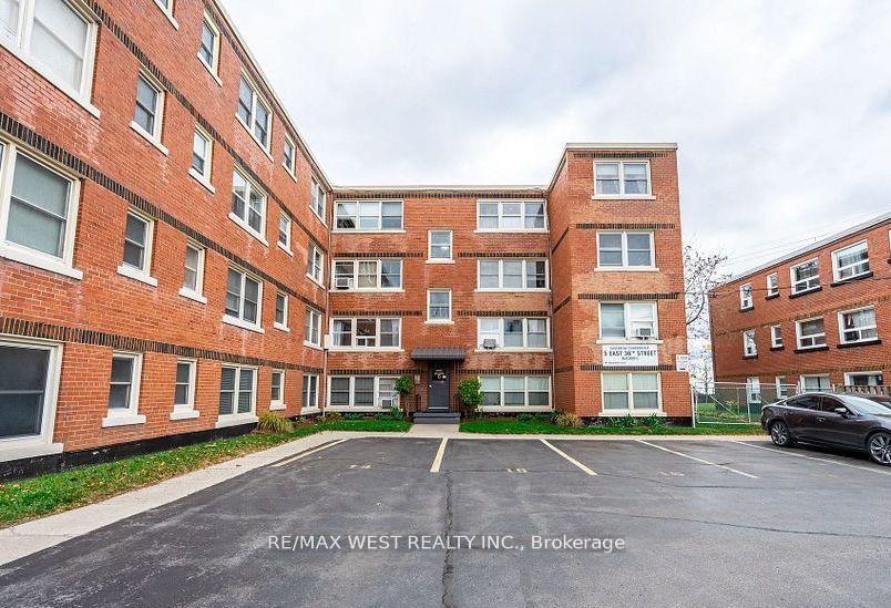 Front of Unit 208C, 5 East 36th Street