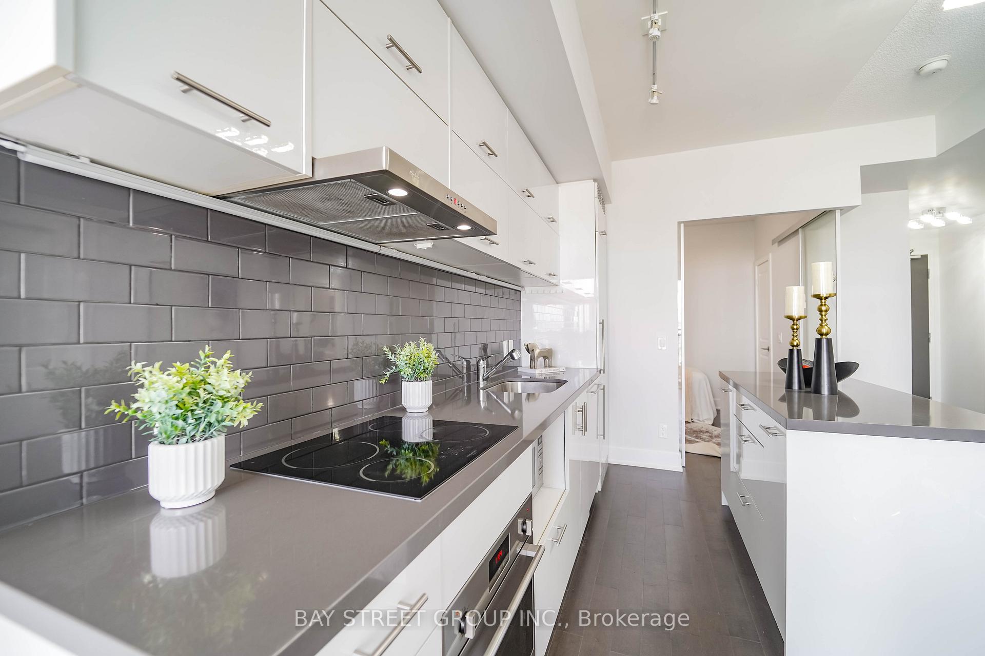 Photo 19 of Unit 909, 8081 Birchmount Road, Markham, Unionville — HOMEH