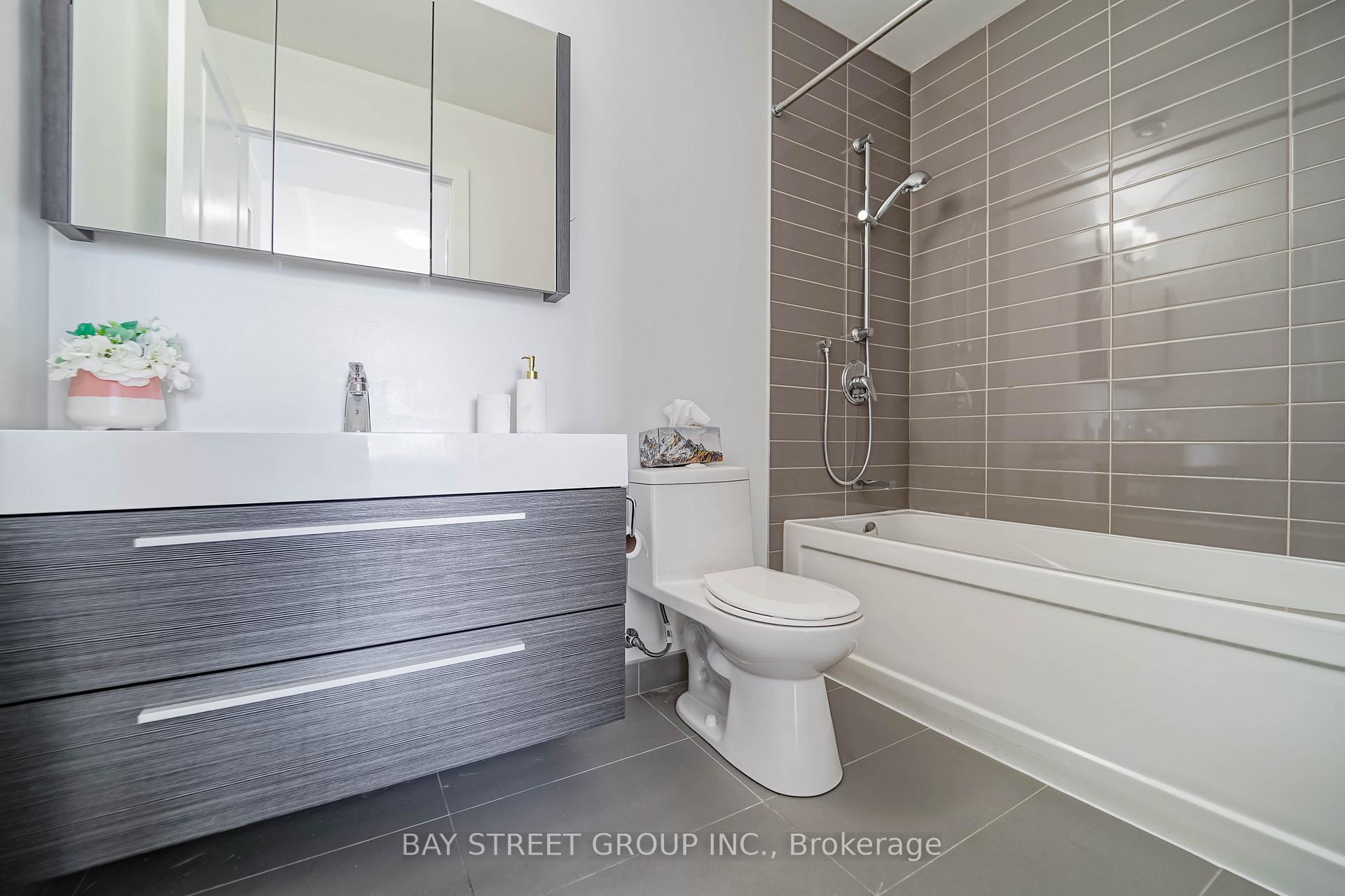 Photo 23 of Unit 909, 8081 Birchmount Road, Markham, Unionville — HOMEH
