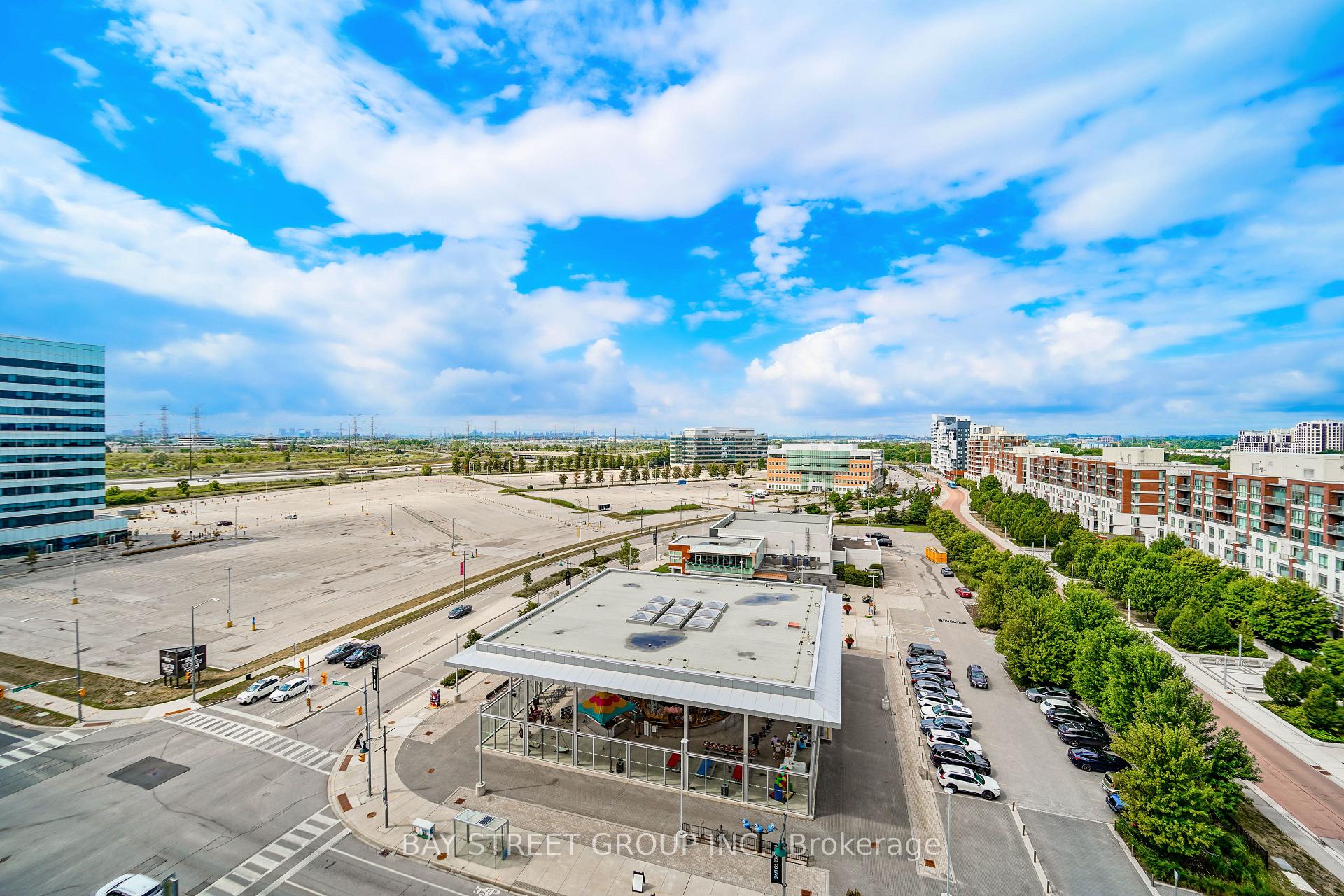 Photo 25 of Unit 909, 8081 Birchmount Road, Markham, Unionville — HOMEH