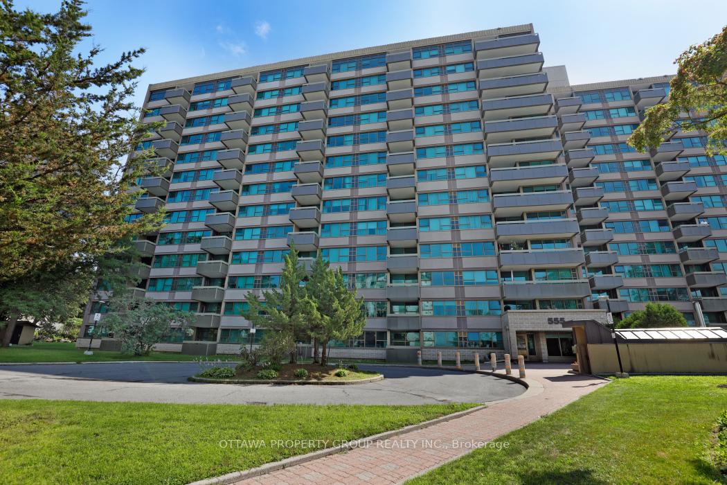 Photo 1 of Unit 913, 555 Brittany Drive, Ottawa, Viscount Alexander Park — HOMEH