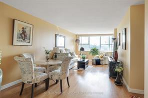 Photo 5 of Unit 913, 555 Brittany Drive, Ottawa, Viscount Alexander Park — HOMEH