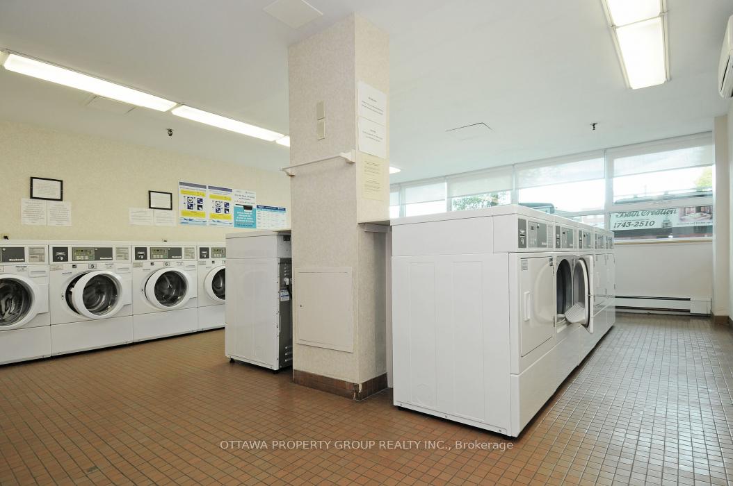 Photo 28 of Unit 913, 555 Brittany Drive, Ottawa, Viscount Alexander Park — HOMEH