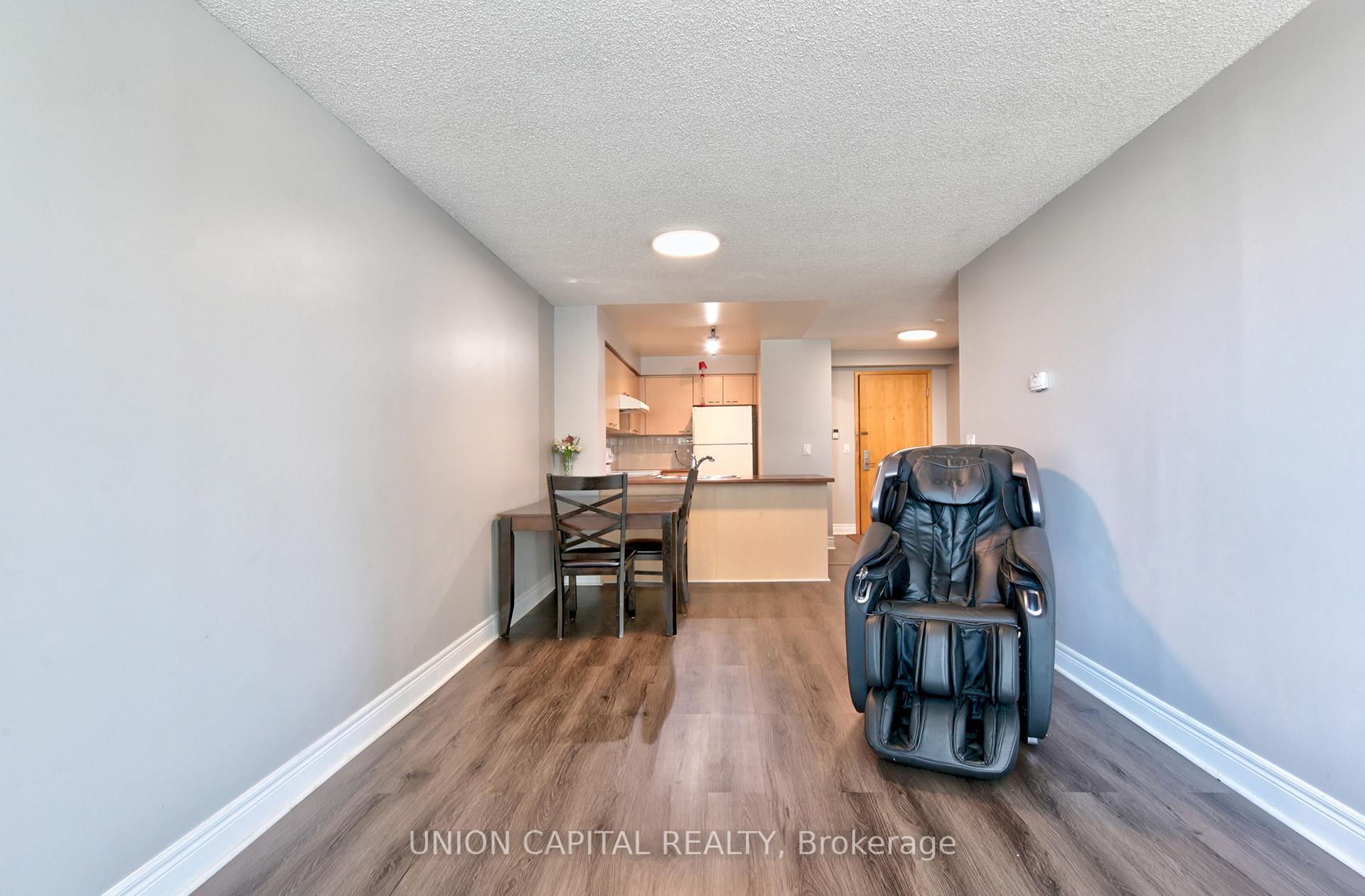 Photo 11 of Unit 717, 62 Suncrest Boulevard, Markham, Commerce Valley — HOMEH