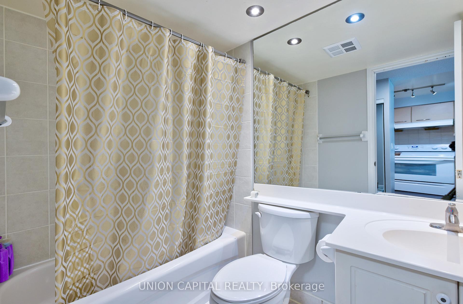 Photo 15 of Unit 717, 62 Suncrest Boulevard, Markham, Commerce Valley — HOMEH