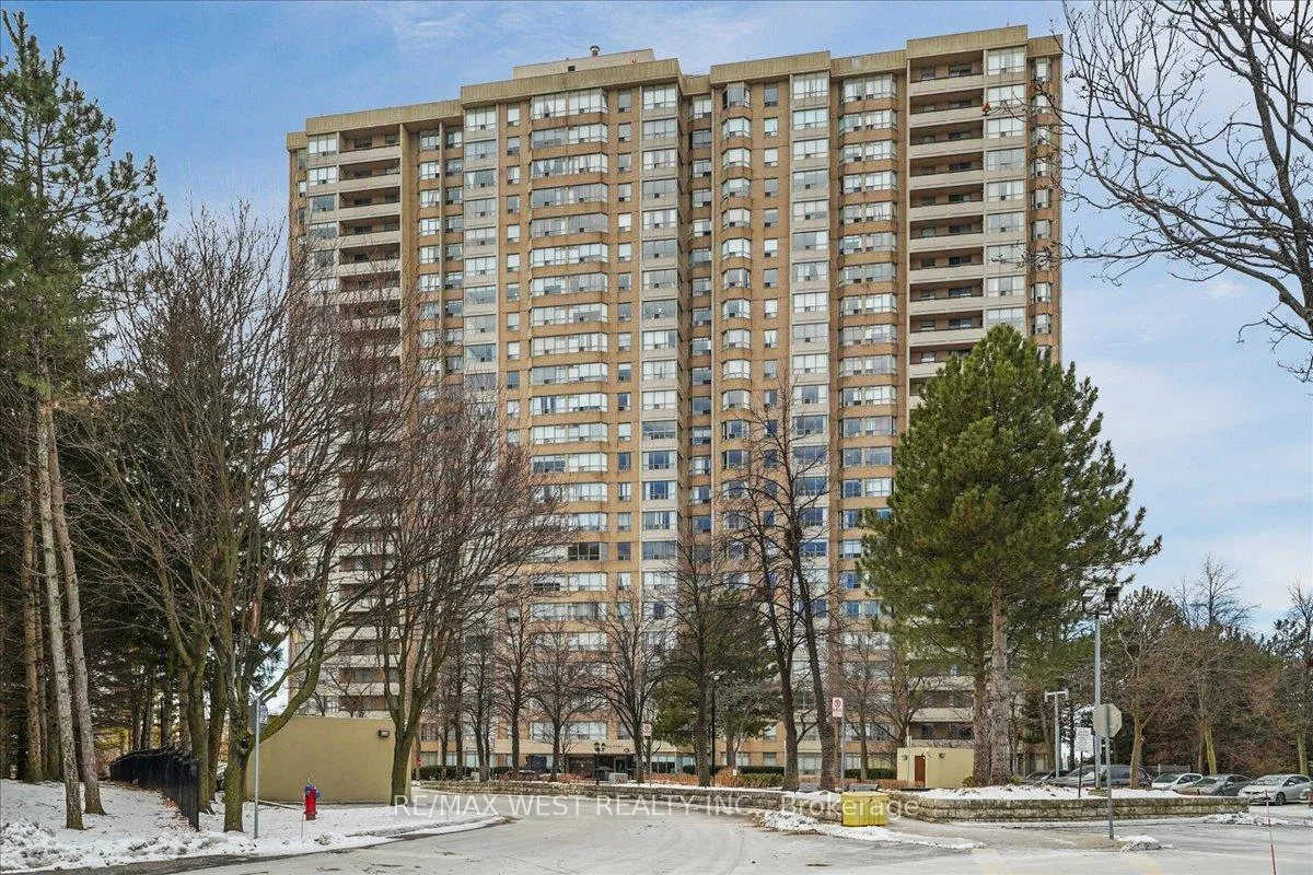 Front of Unit 504, 30 Malta Avenue