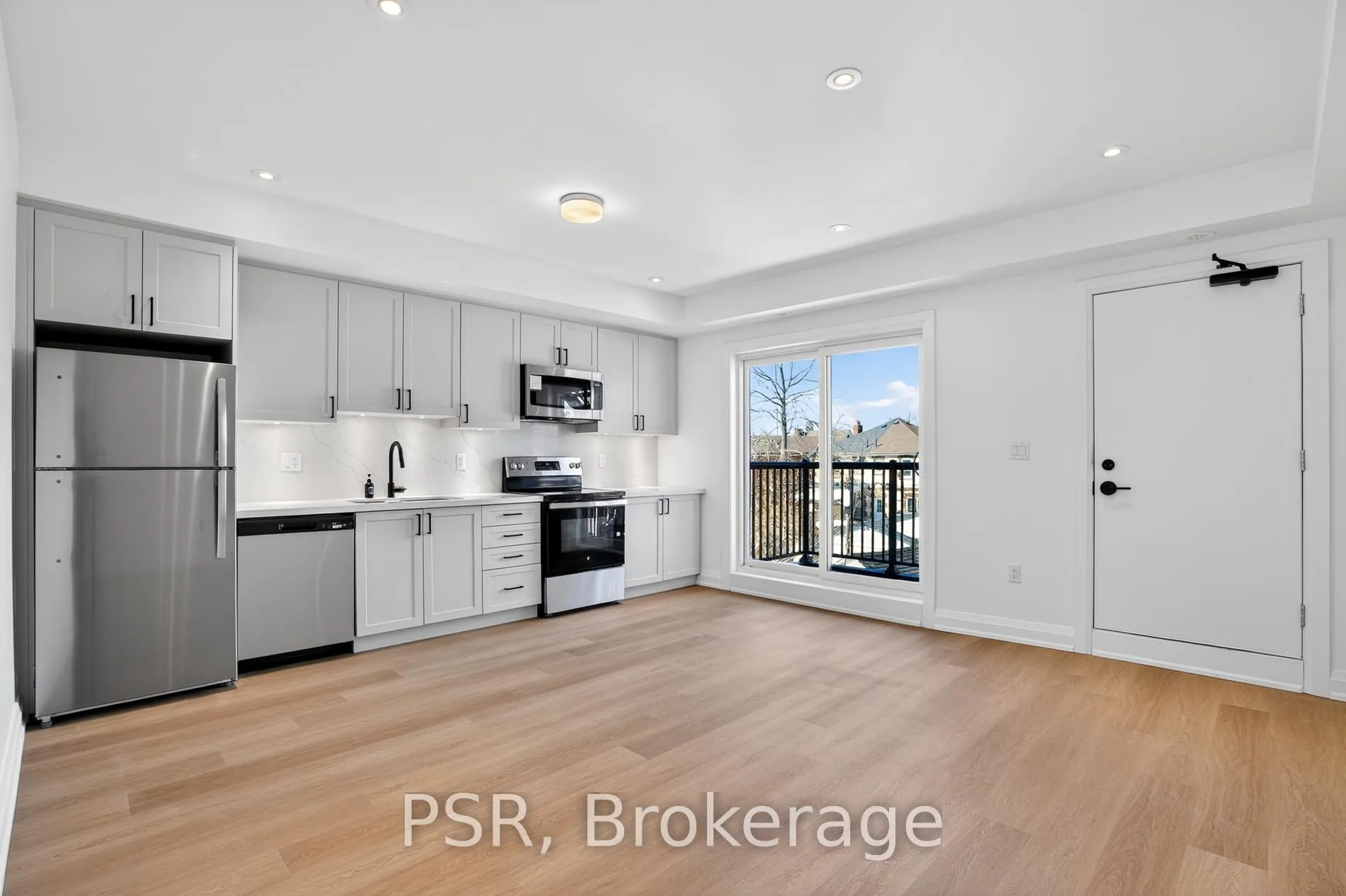 Photo 3 of Unit B, 218 Aileen Avenue, Toronto, Keelesdale-Eglinton West — HOMEH