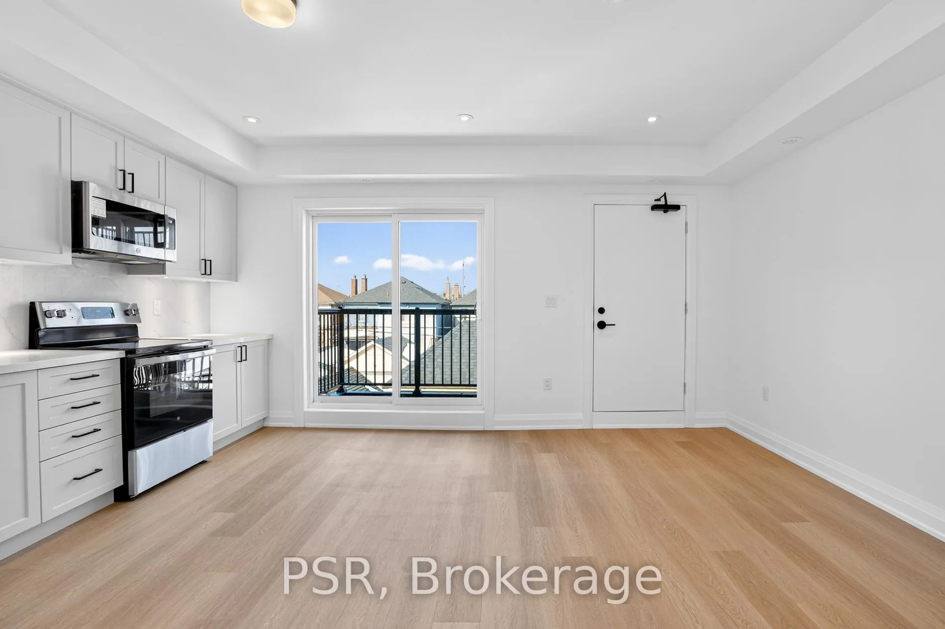 Photo 5 of Unit B, 218 Aileen Avenue, Toronto, Keelesdale-Eglinton West — HOMEH