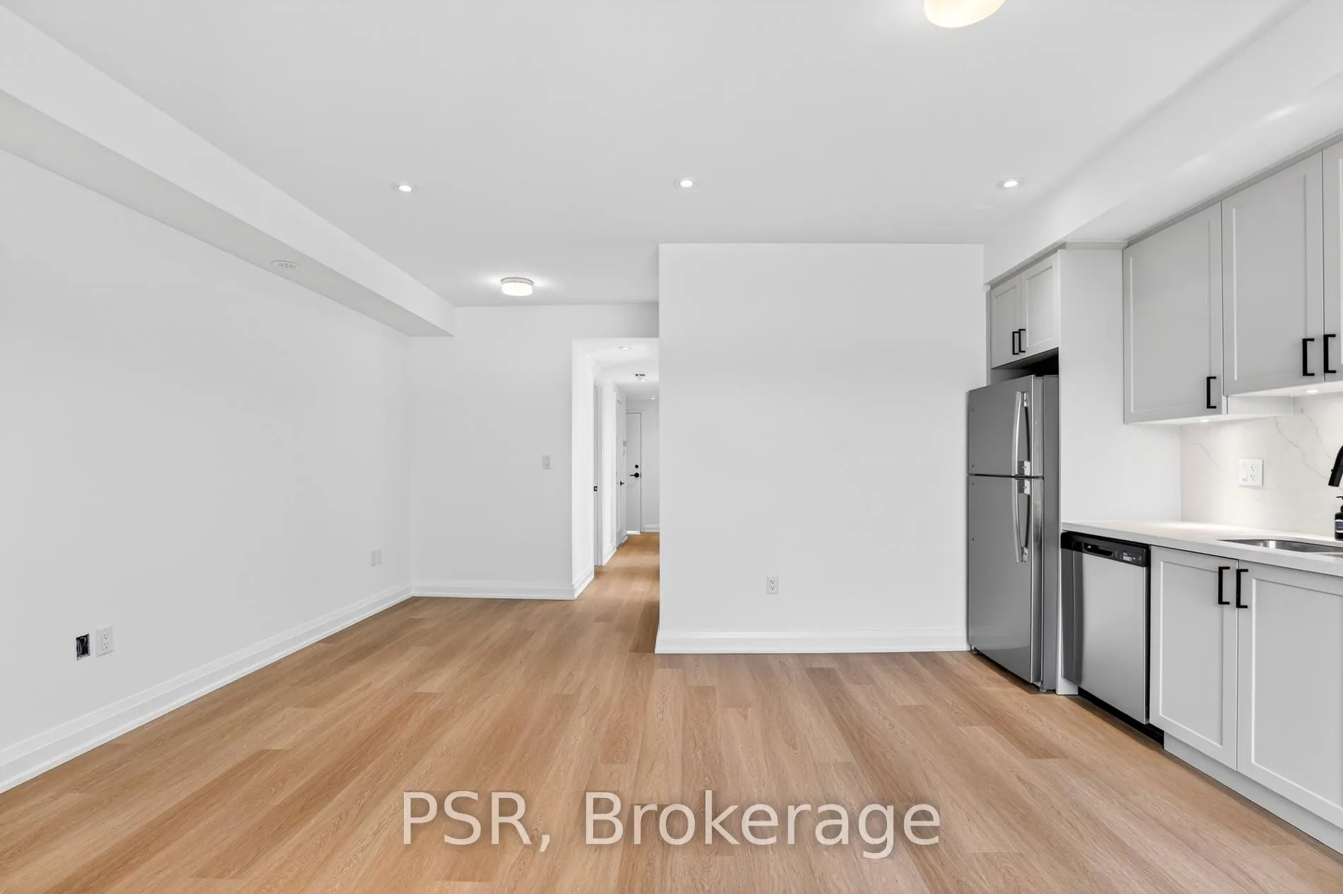 Photo 11 of Unit B, 218 Aileen Avenue, Toronto, Keelesdale-Eglinton West — HOMEH