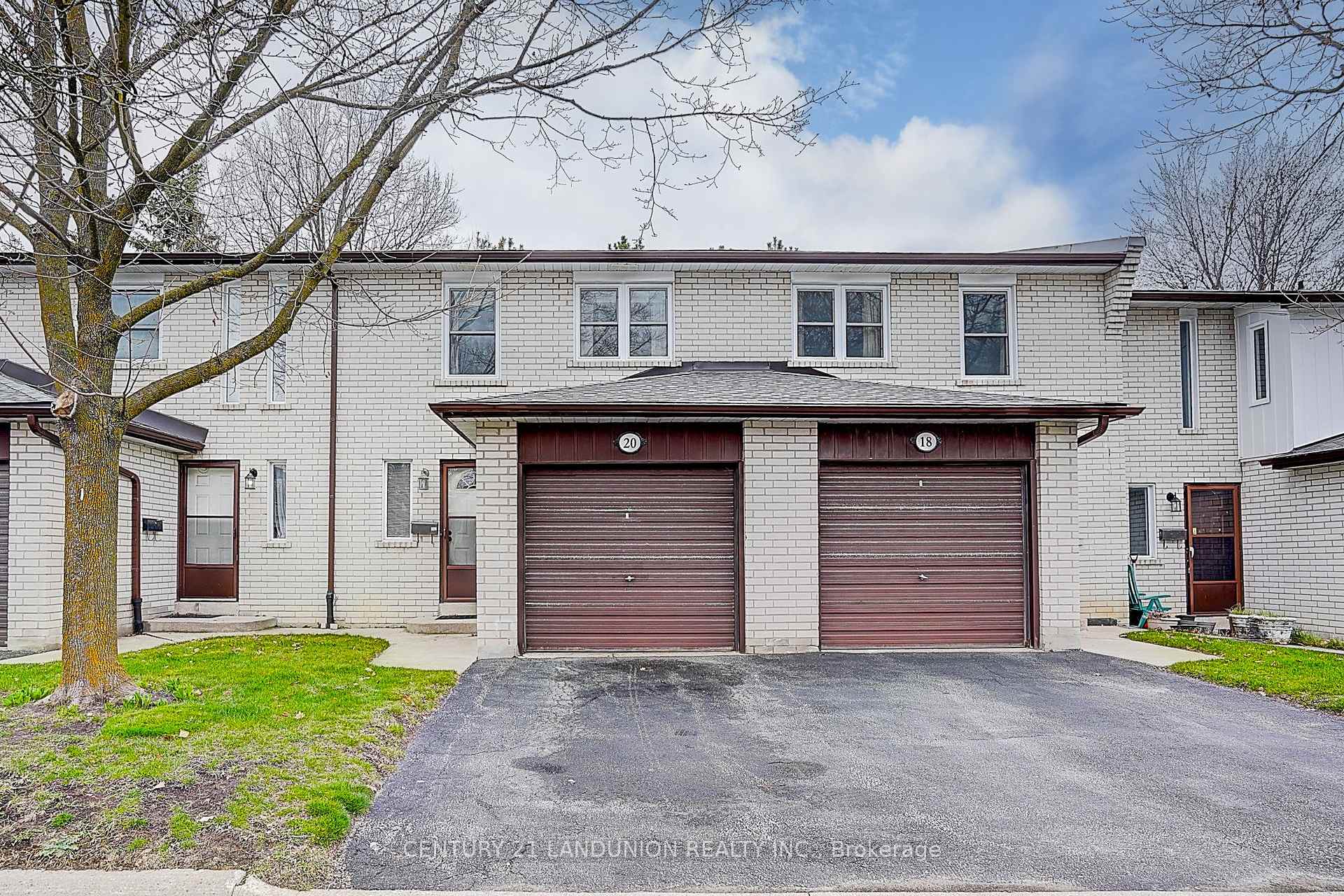 Photo 1 of 20 Niles Way S, Markham, Aileen-Willowbrook — HOMEH