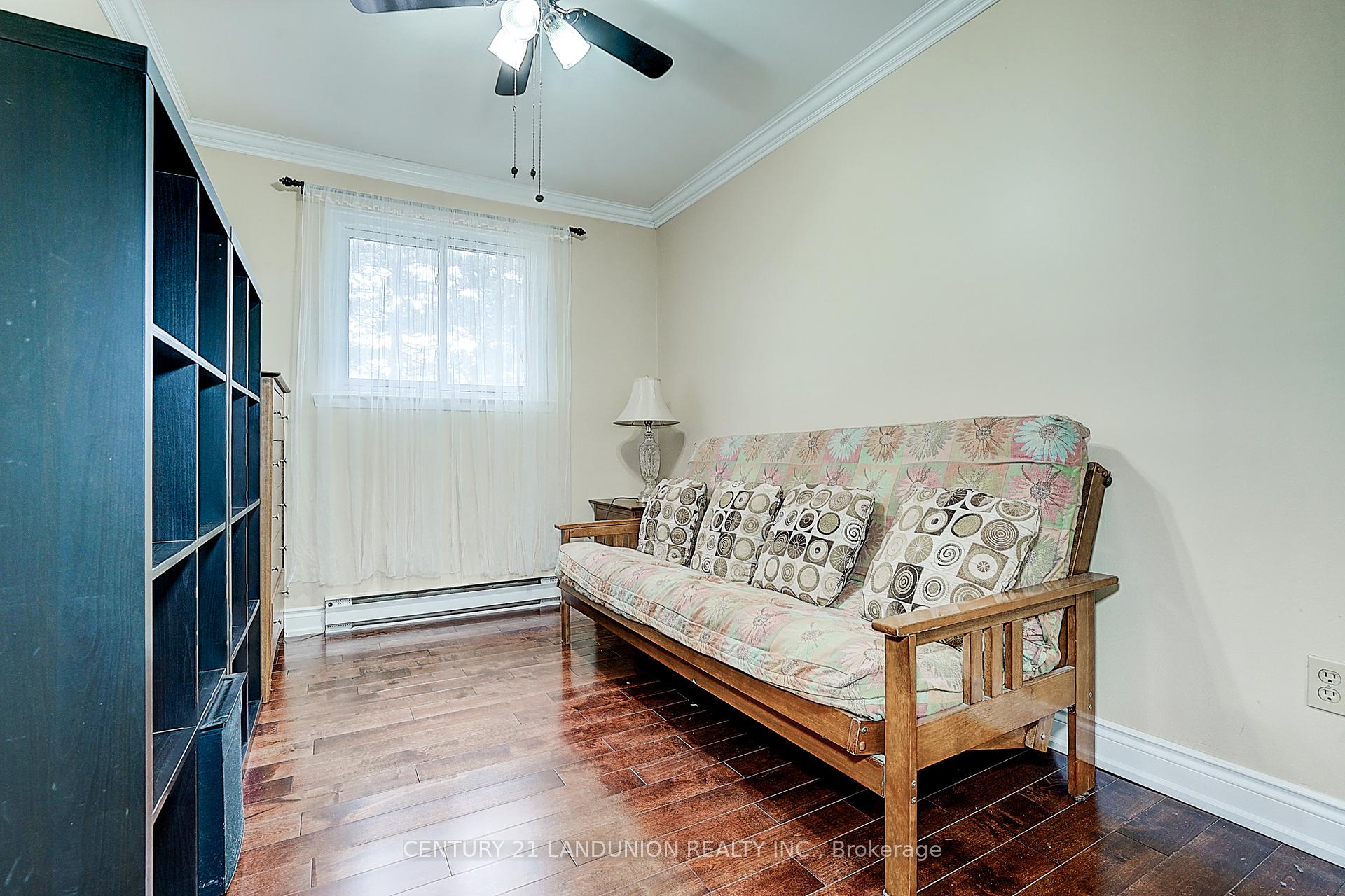 Photo 7 of 20 Niles Way S, Markham, Aileen-Willowbrook — HOMEH