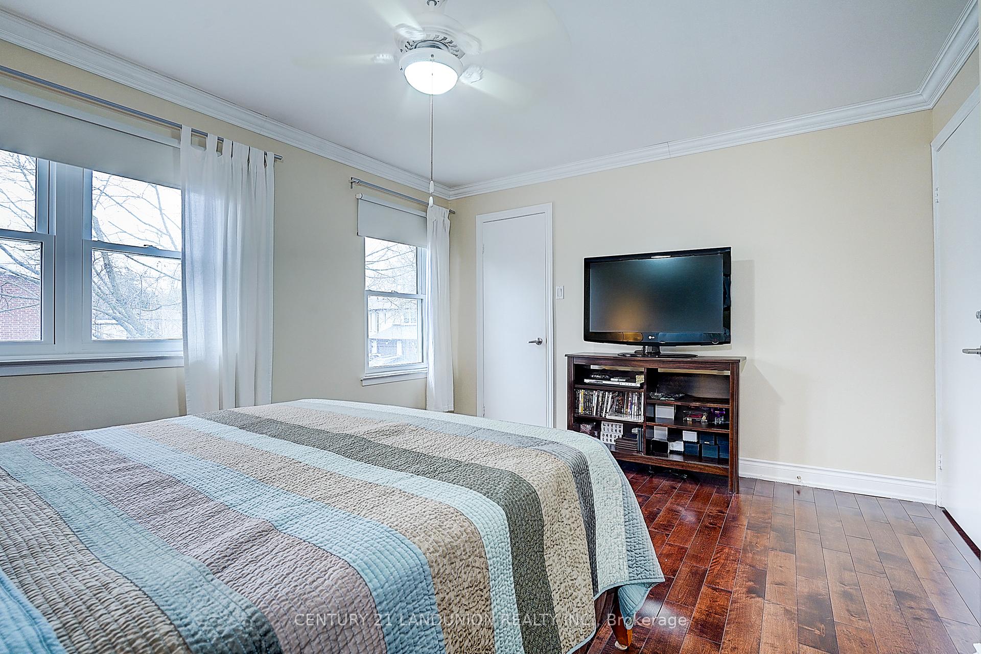 Photo 10 of 20 Niles Way S, Markham, Aileen-Willowbrook — HOMEH