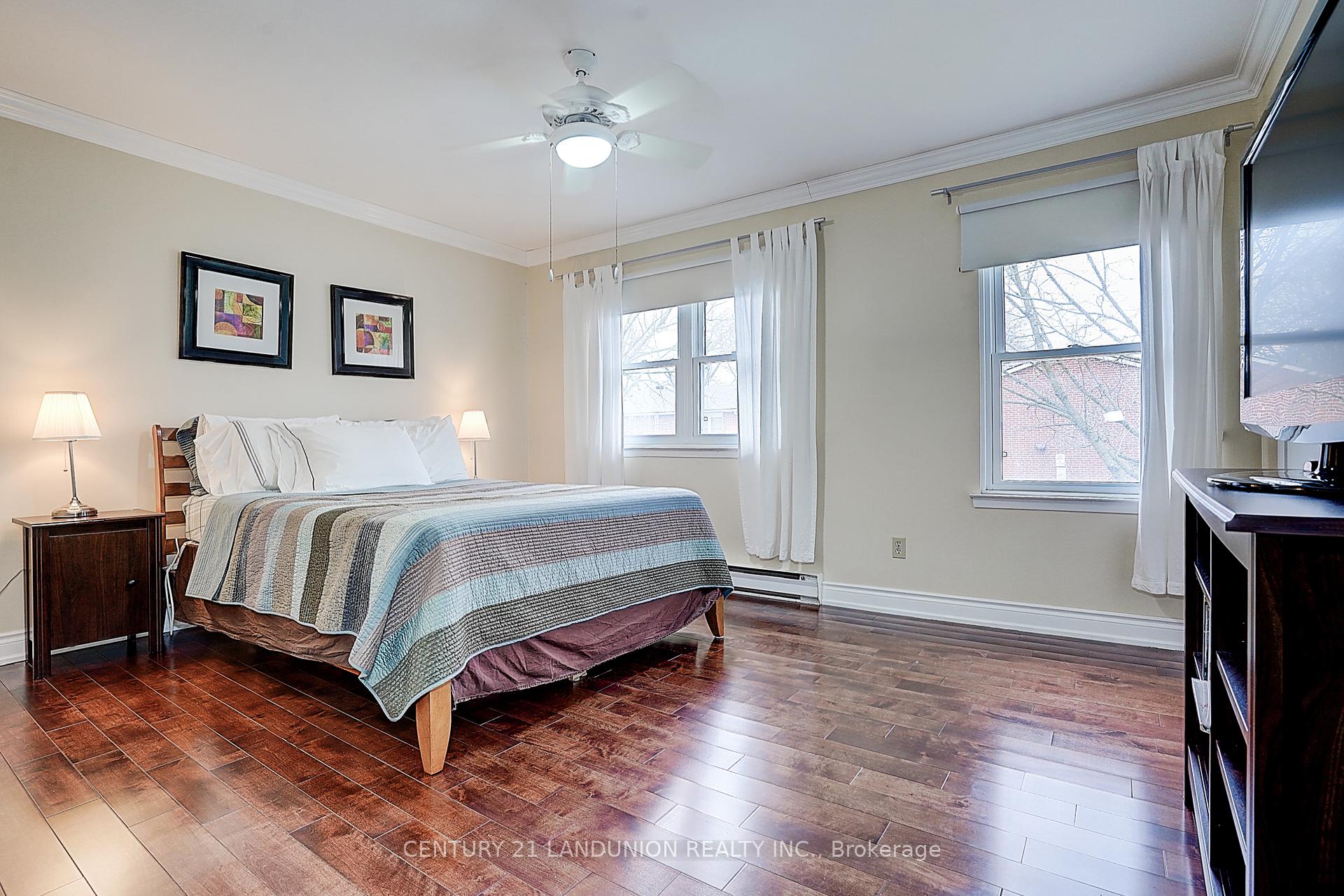 Photo 12 of 20 Niles Way S, Markham, Aileen-Willowbrook — HOMEH