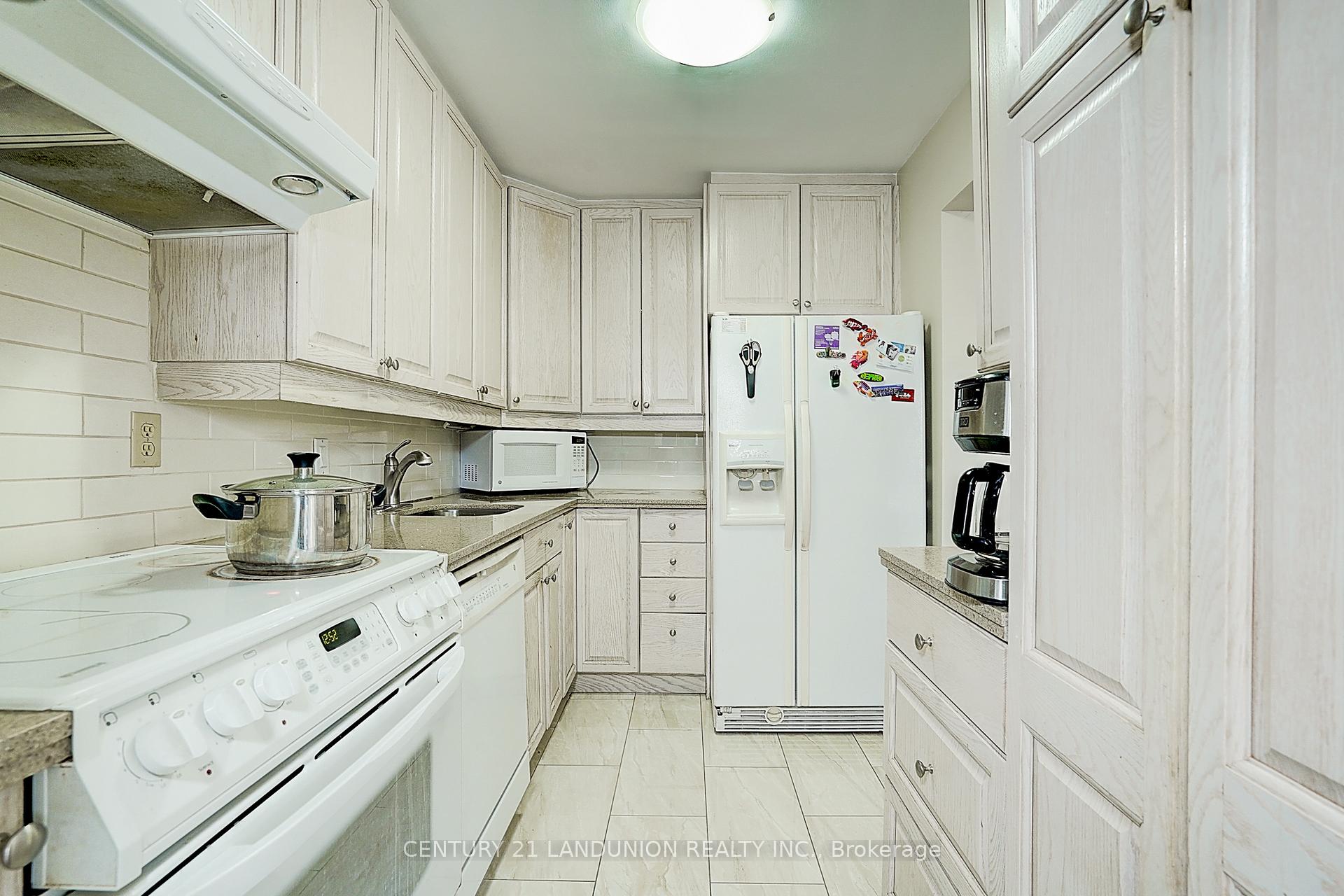 Photo 17 of 20 Niles Way S, Markham, Aileen-Willowbrook — HOMEH