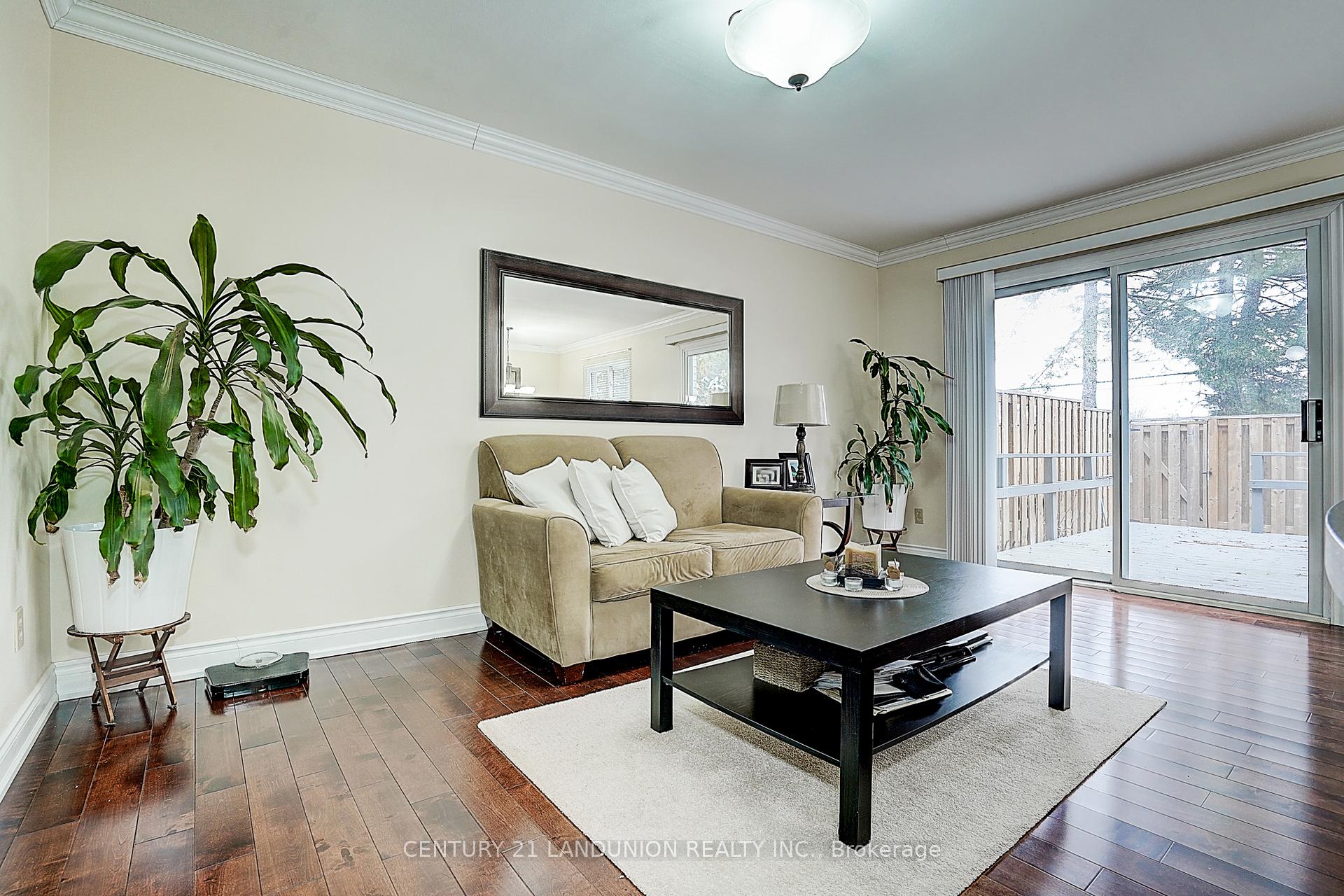 Photo 24 of 20 Niles Way S, Markham, Aileen-Willowbrook — HOMEH